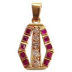 Retro diamond ruby pendant in 18k rose gold