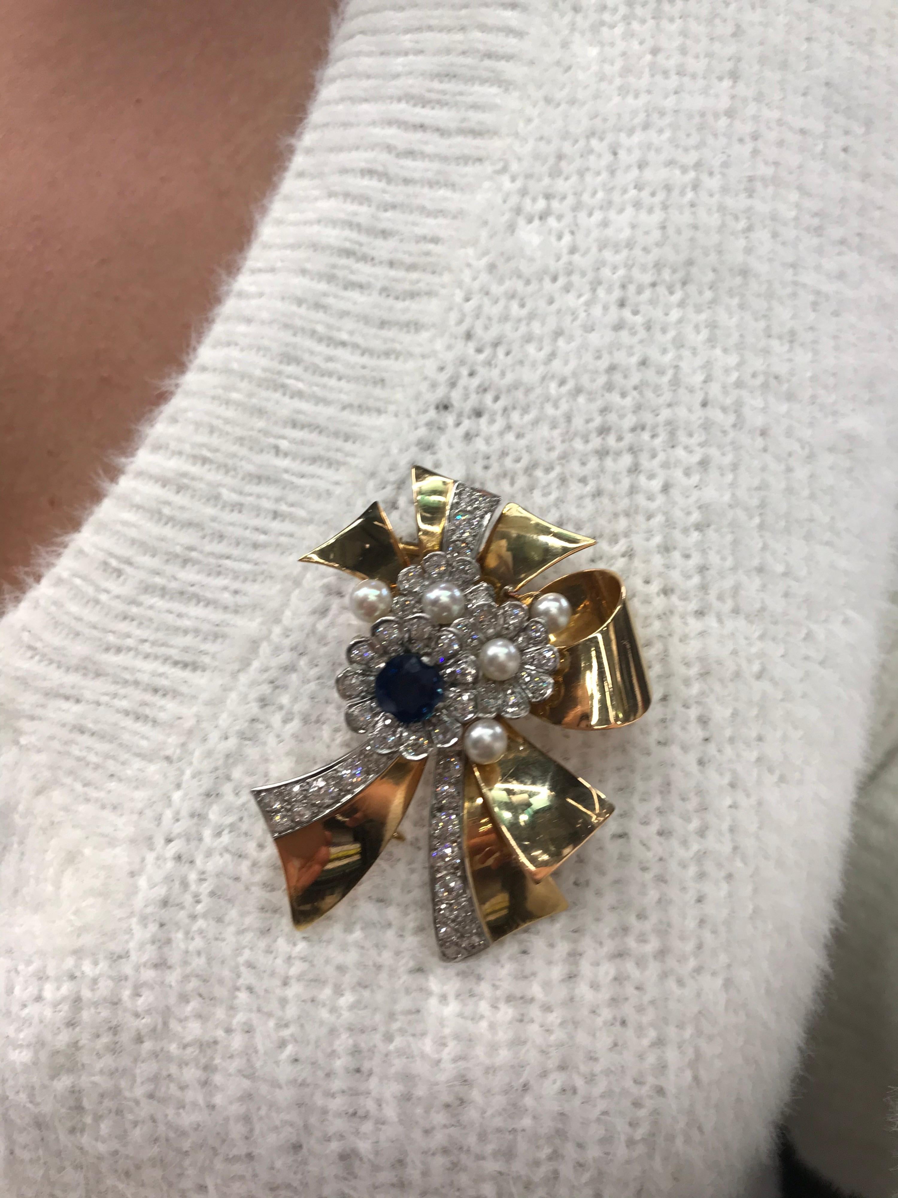Retro Diamond Sapphire Pearl Brooch 9 Carat 18 Karat Yellow Gold In Excellent Condition In New York, NY