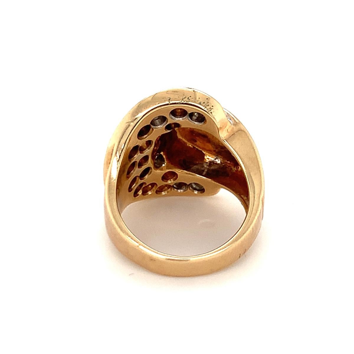 Retro Diamond Two-Tone Gold Ring, circa 1940s For Sale 1