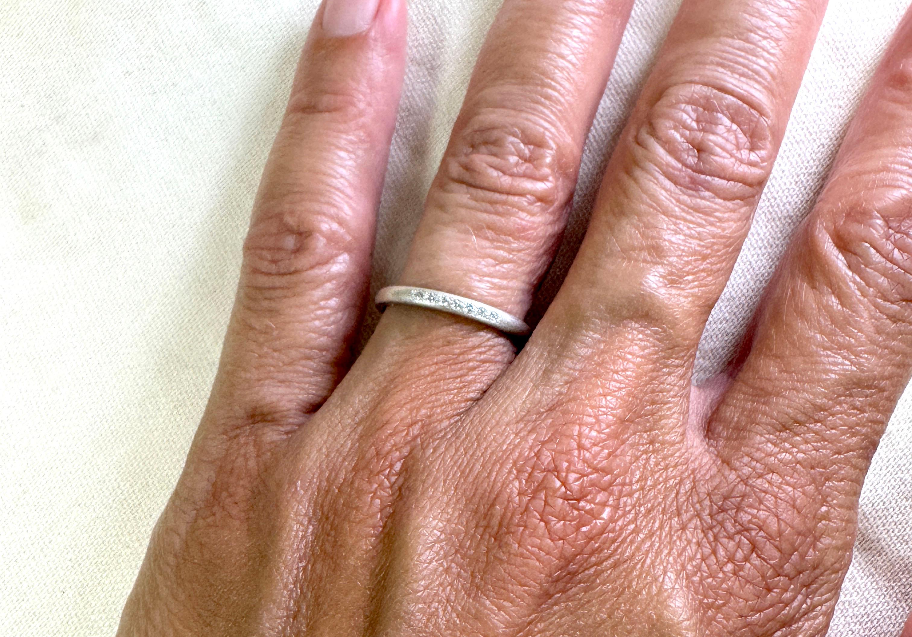 Retro Diamond Wedding Ring Anniversary Band Mined .10ct Platinum Original 1940's For Sale 1