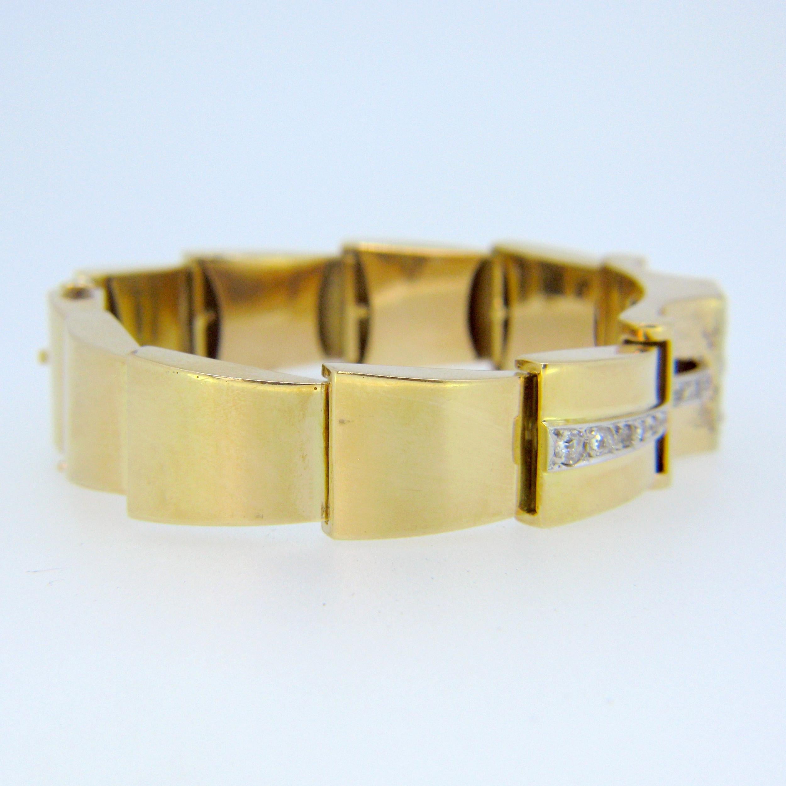 Women's or Men's Retro Diamonds Bracelet, 18 Karat Yellow Gold and Platinum, circa 1940, France