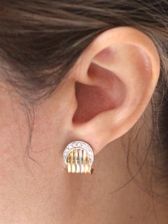 Retro Diamonds "C" Logo Clip-On Ohrring aus 18 Karat Gelb-, Weiß- und Roségold