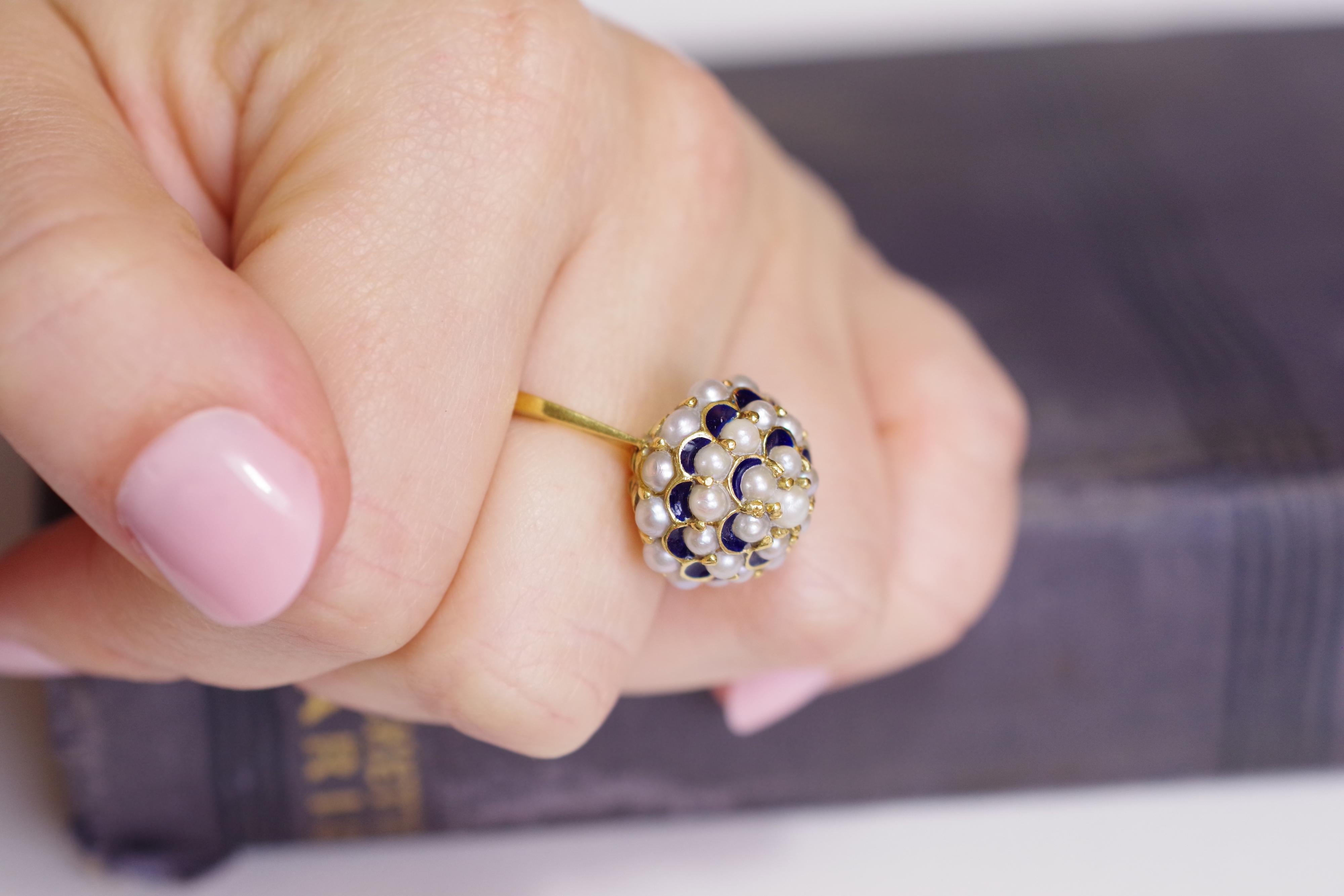 Retro Dome Pearl Ring Made of 18 Karat Yellow Gold For Sale 1