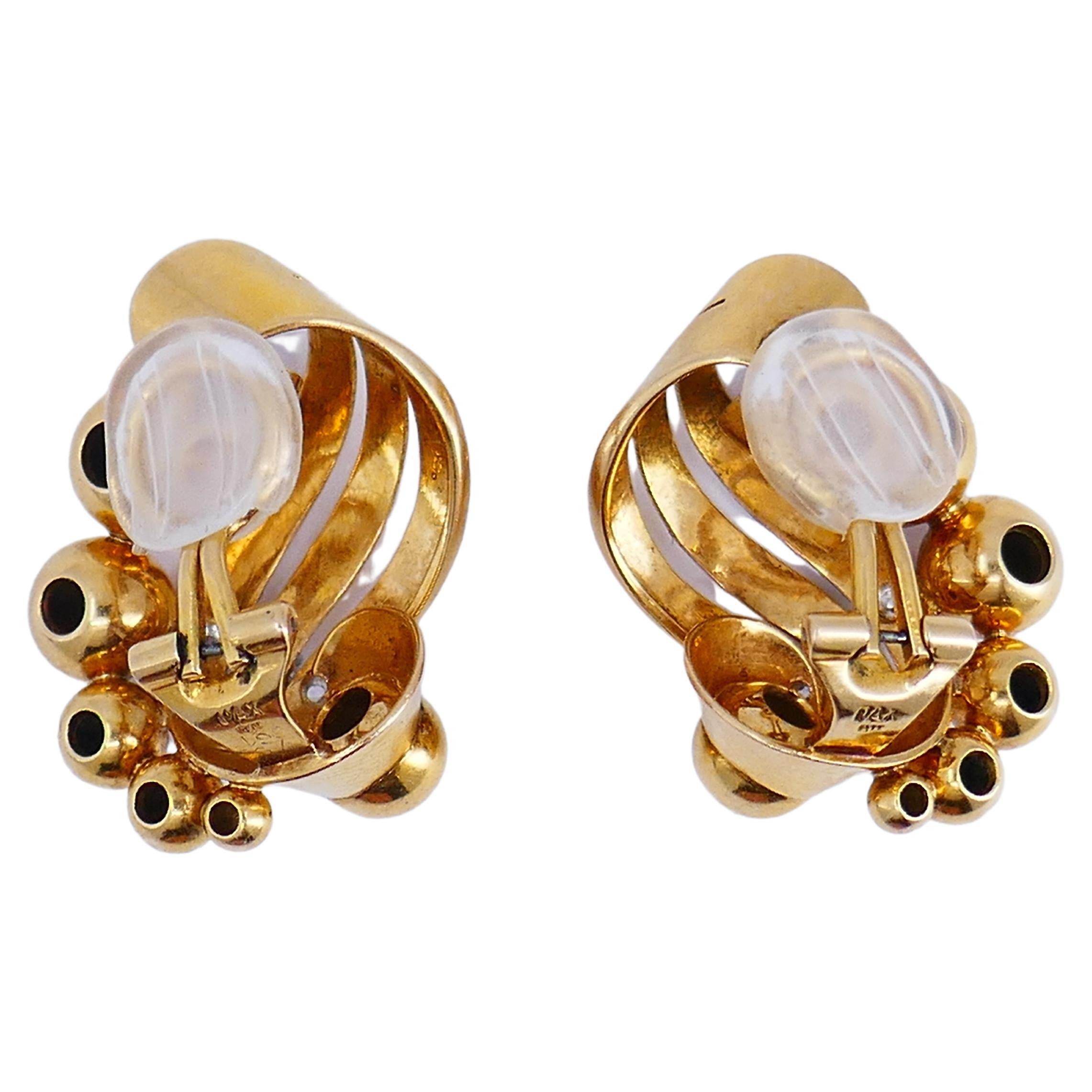Retro Earrings French 18k Gold Diamond Estate Jewelry In Good Condition In Beverly Hills, CA