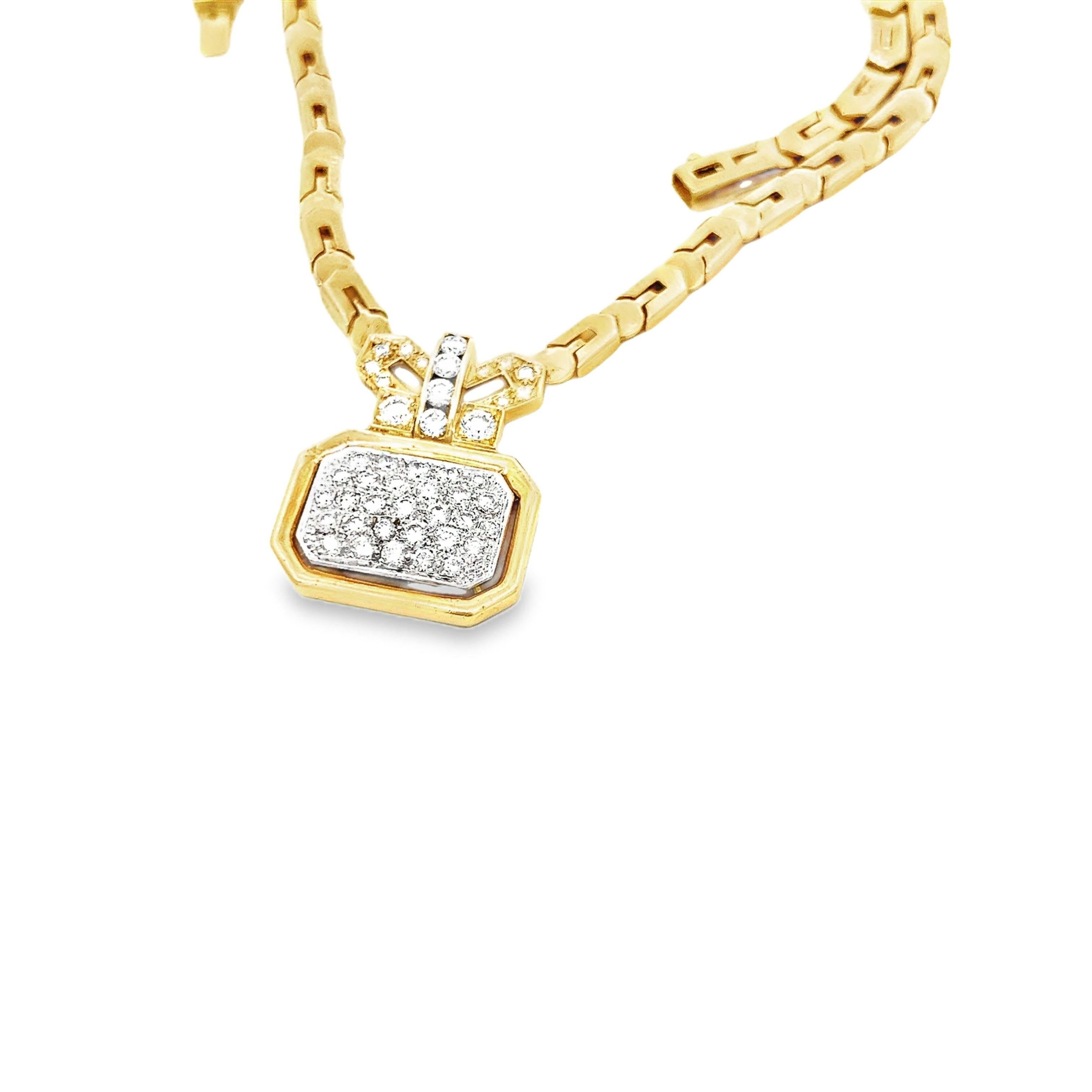 Collana egiziana bizantina con ciondolo geometrico e diamante a catena in vendita 1