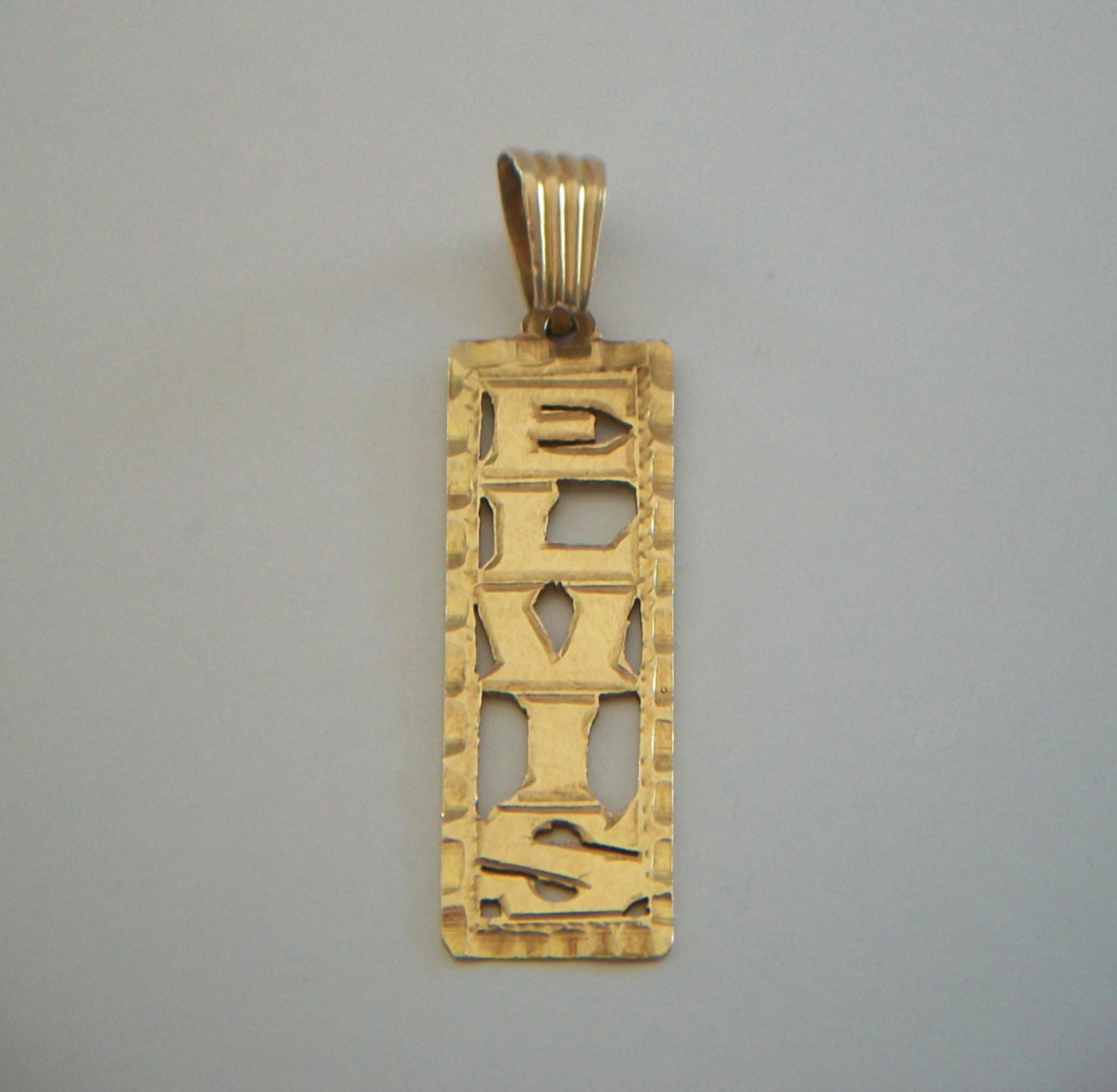 Rétro Collier pendentif Retro Elvis - Or jaune 14K - U.S.A. - Circa 1970's en vente