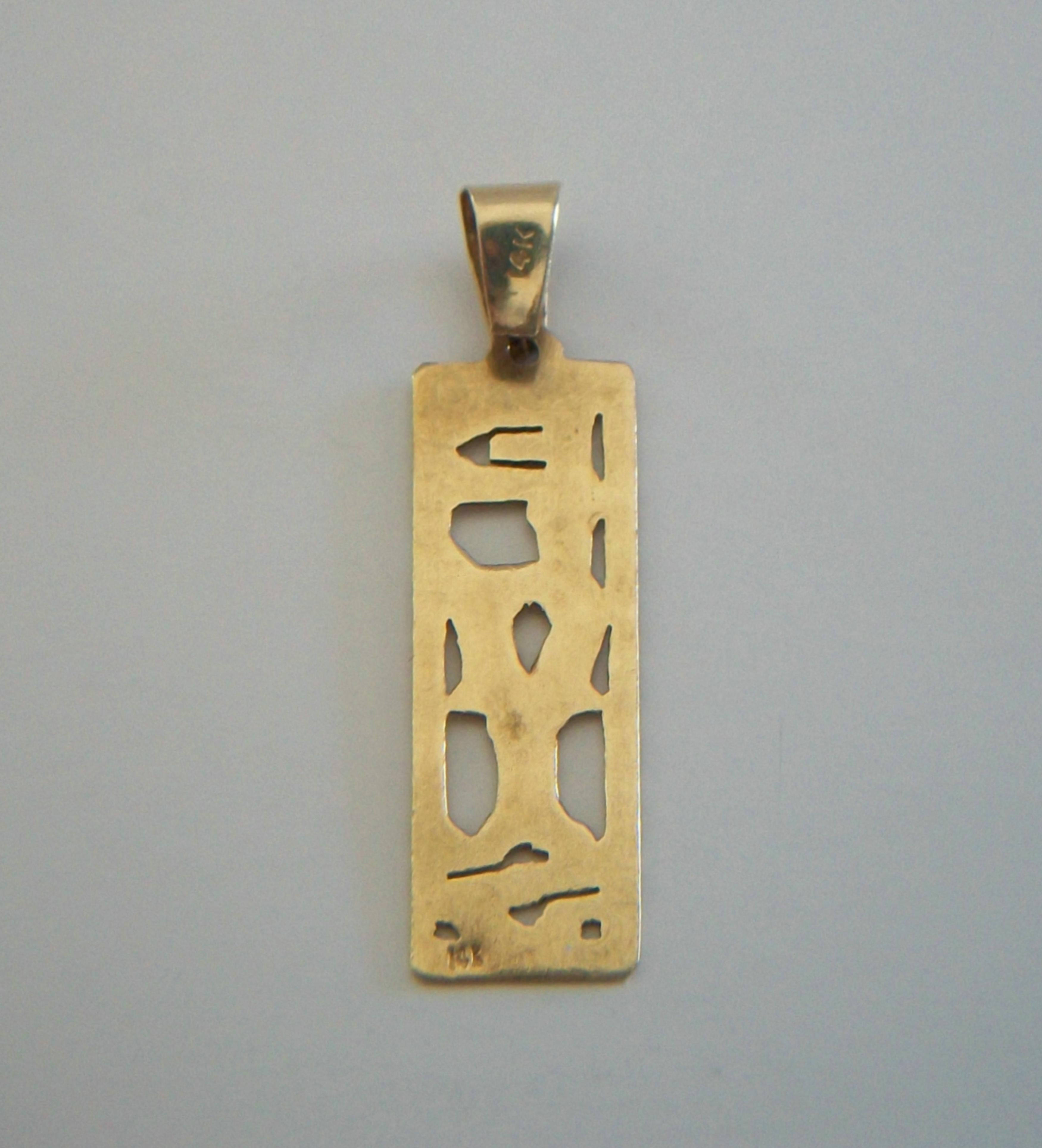 Collier pendentif Retro Elvis - Or jaune 14K - U.S.A. - Circa 1970's en vente 1