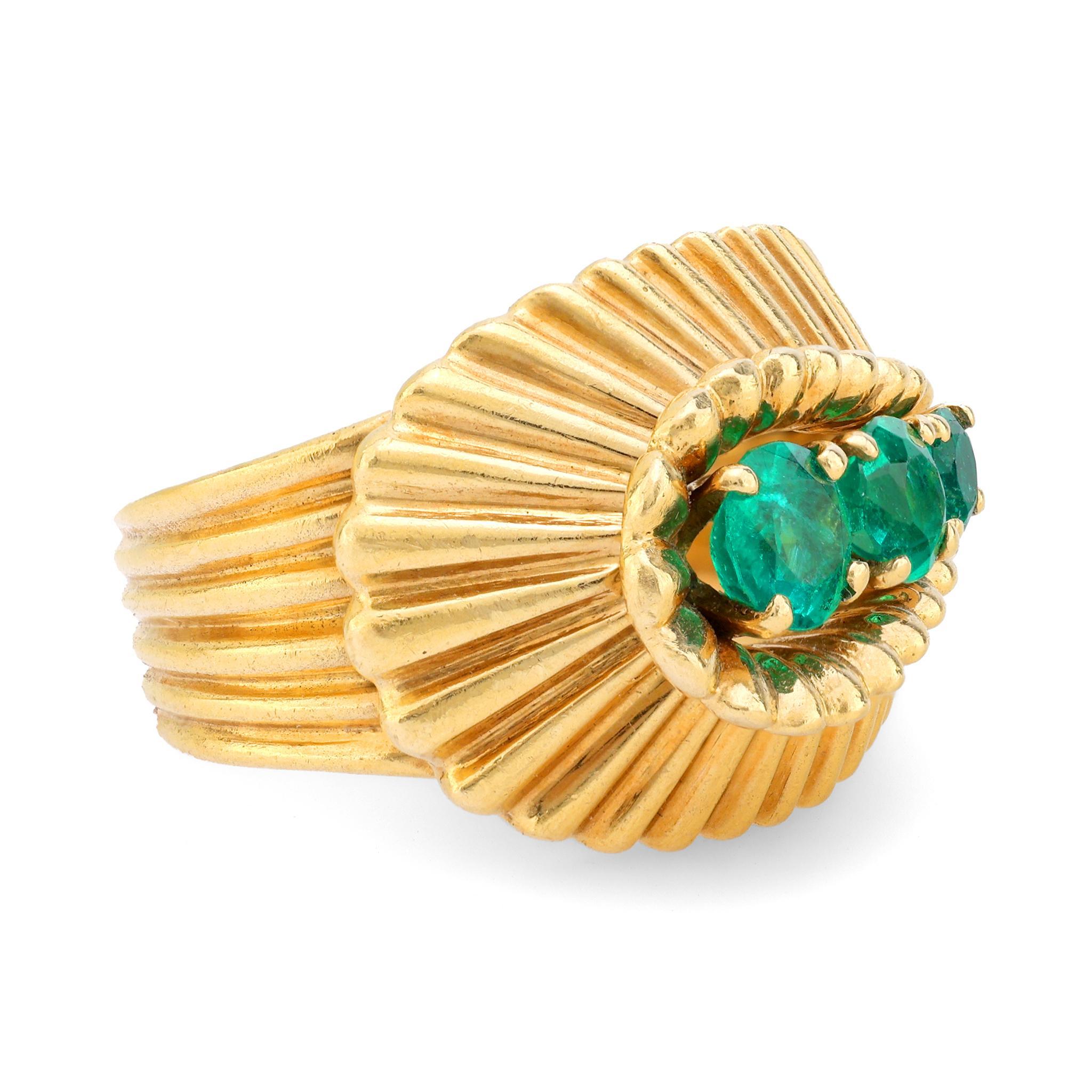 Retro Smaragdring aus 18 Karat Gelbgold mit Smaragd (Brillantschliff)