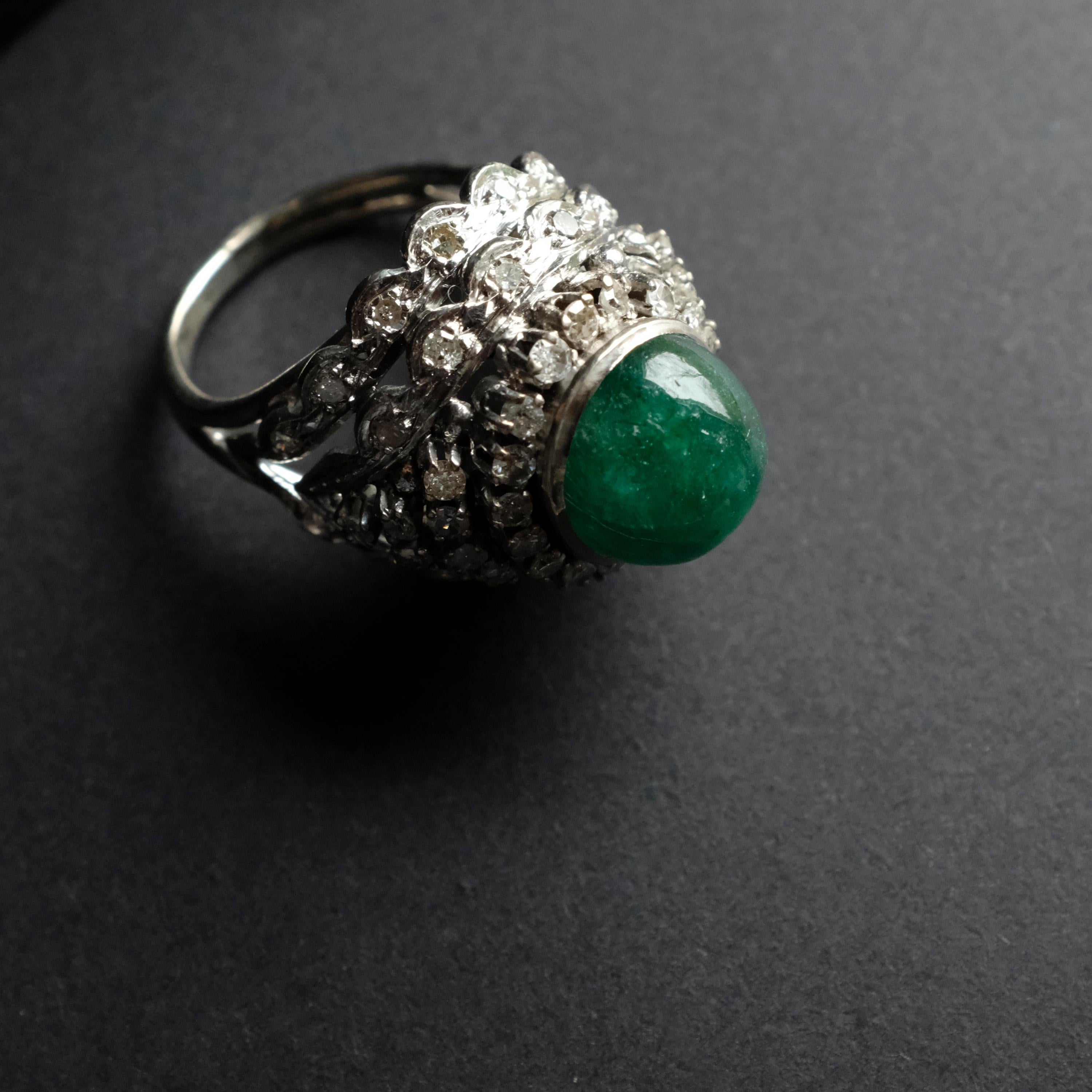 Emerald Ring with Diamonds Retro Era 8