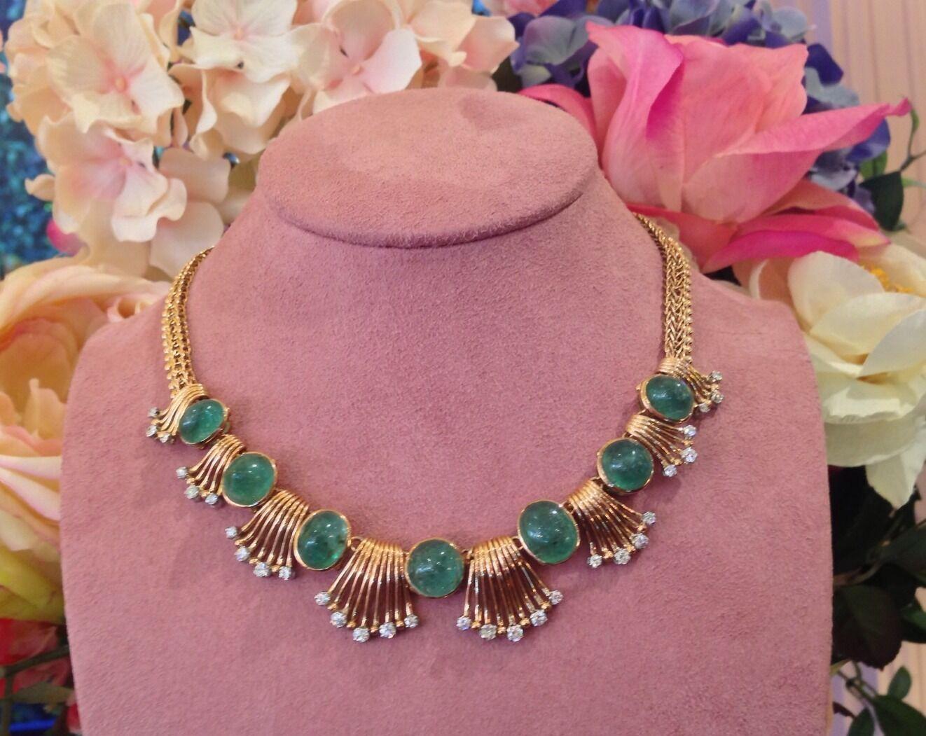 Retro Emerald Cabochon and Diamond Necklace in 18K Rose Gold For Sale 2