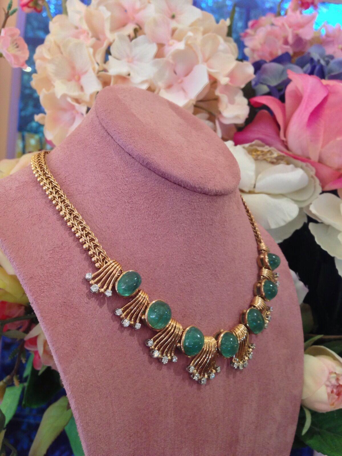 Retro Emerald Cabochon and Diamond Necklace in 18K Rose Gold For Sale 4
