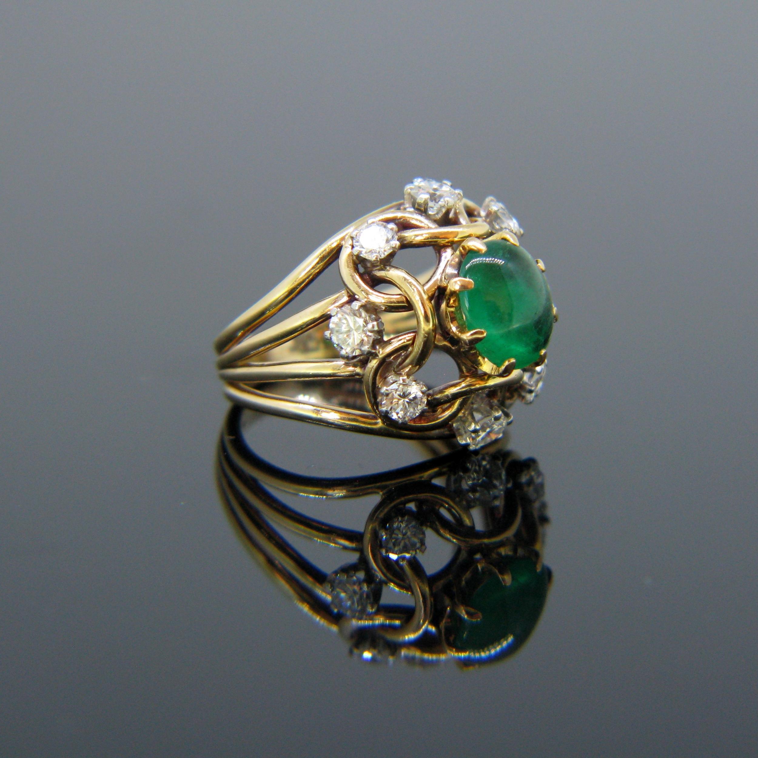 Retro Emerald Cabochon and Diamond Ring, 18kt Yellow Gold, circa 1960 2