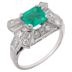 Retro emerald diamond 14k white gold cocktail ring