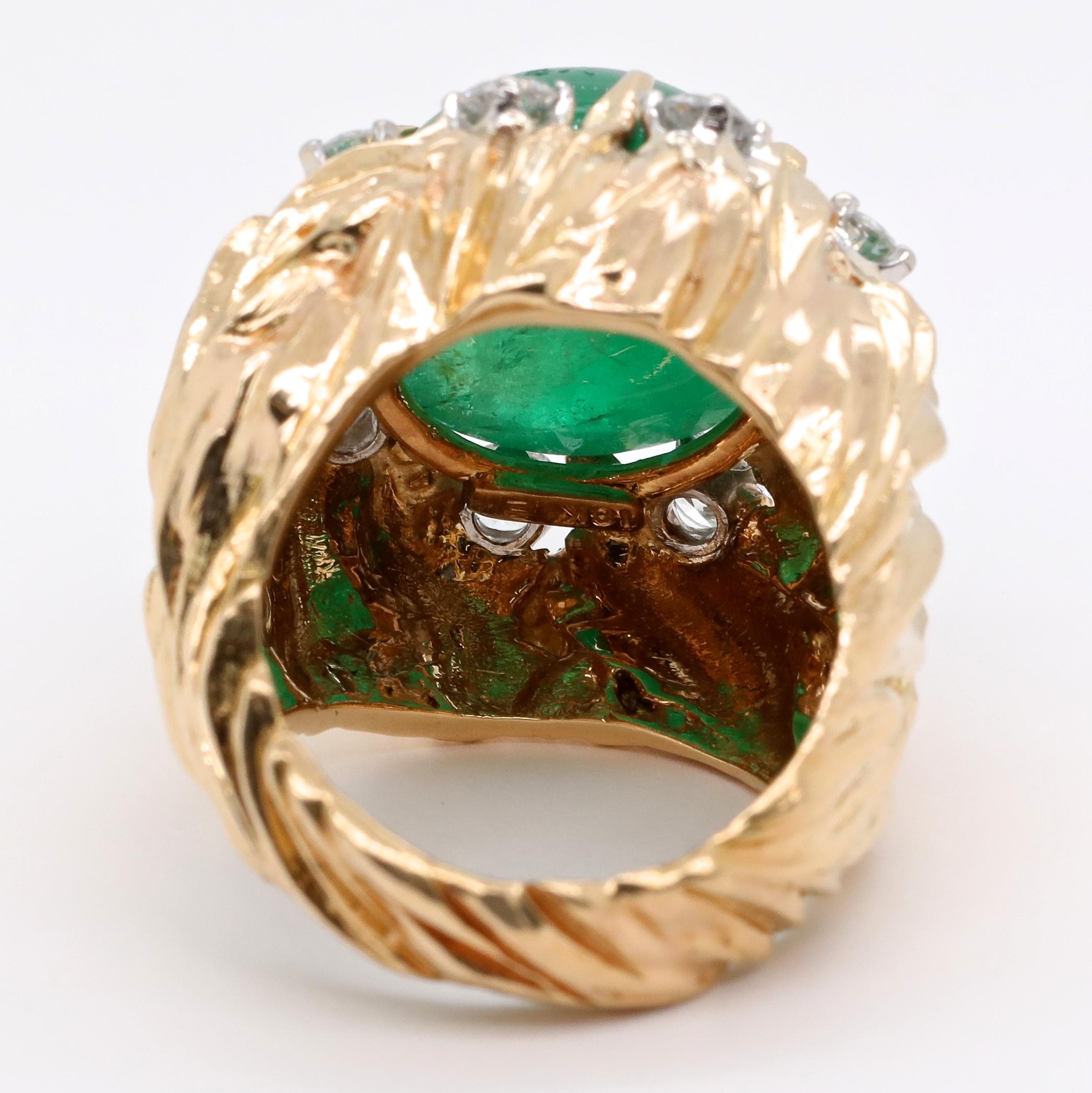 Retro Emerald Diamond 18 Karat Gold Dome Ring 1