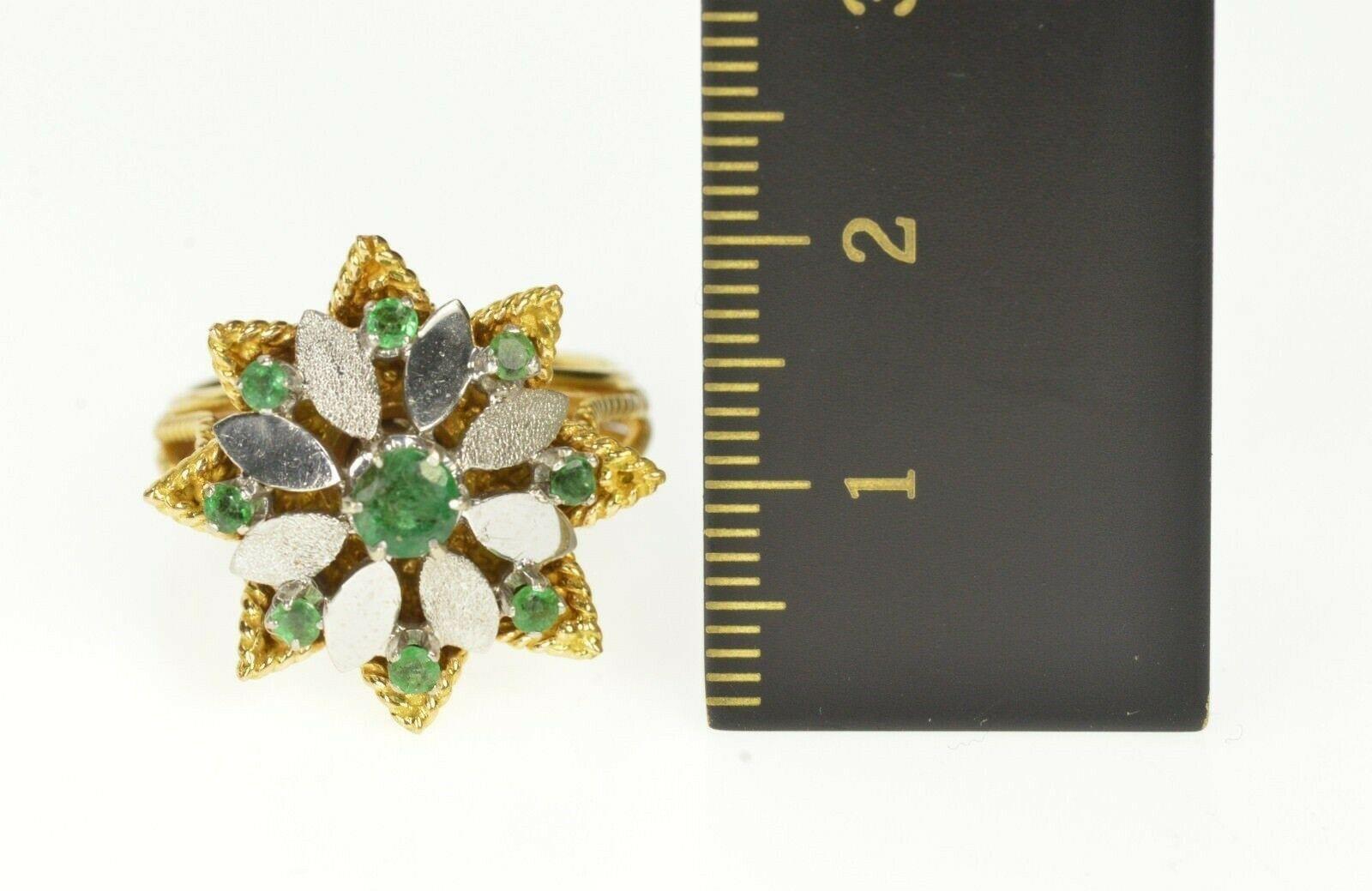 Women's or Men's Retro Emerald Flower Gold Ring For Sale