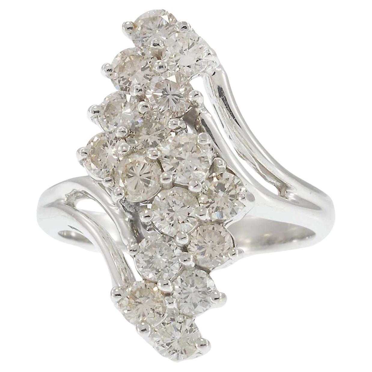 Anello a grappolo con diamanti in oro bianco 14KT di epoca retrò