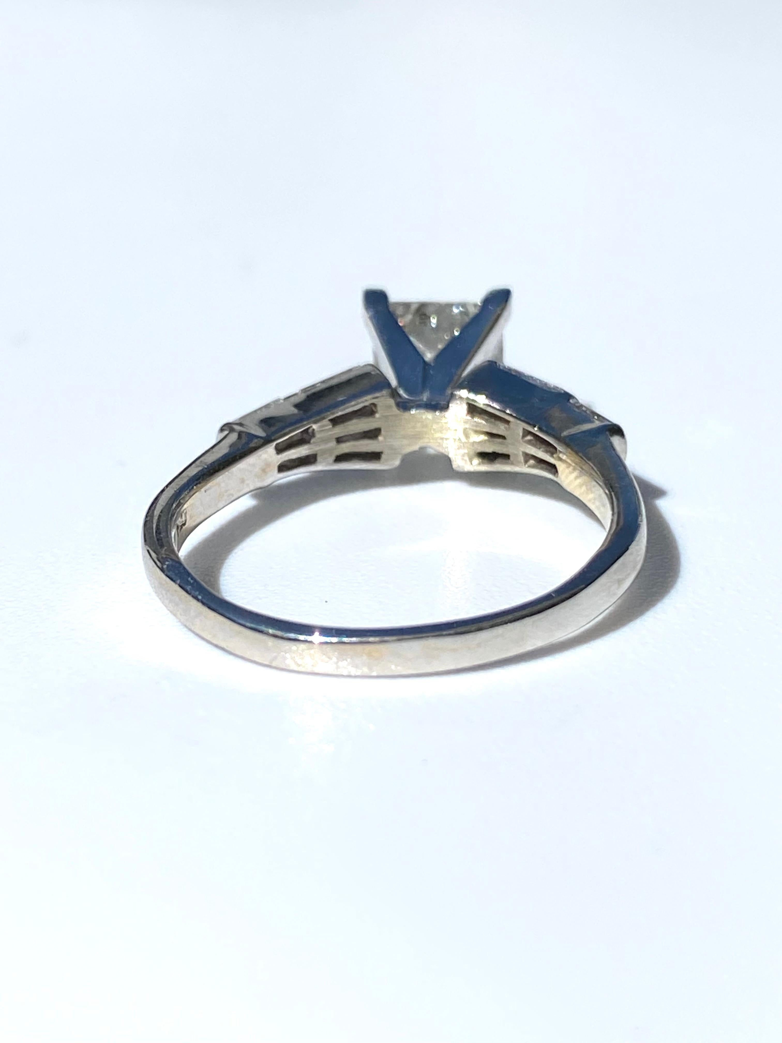 Retro-Era 1.60 Carat Princess-Cut Diamond 14K White Gold Engagement Ring In Good Condition For Sale In Miami, FL