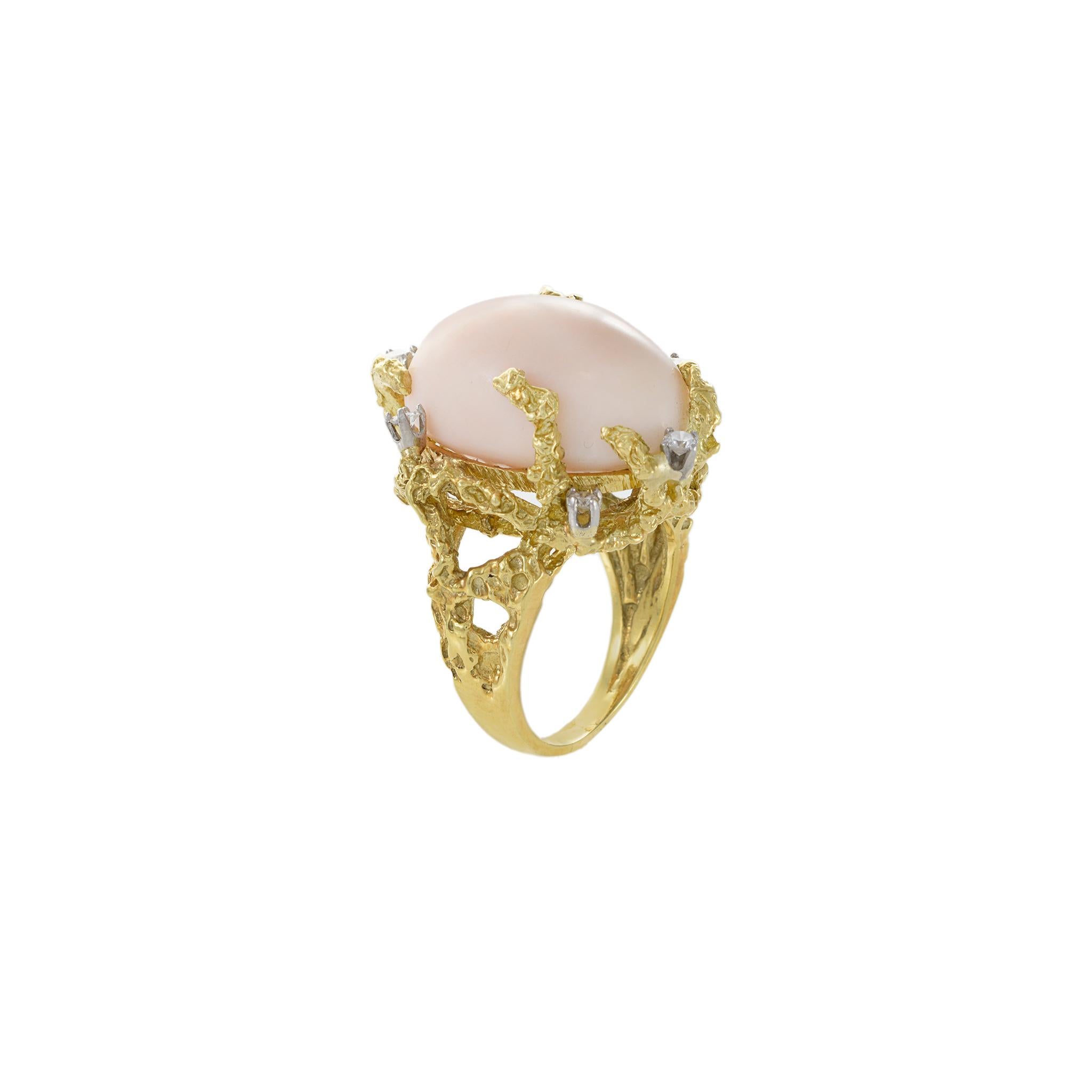 Retro Era 18KT Yellow Gold Angel Skin Coral And Diamond Ring For Sale 1