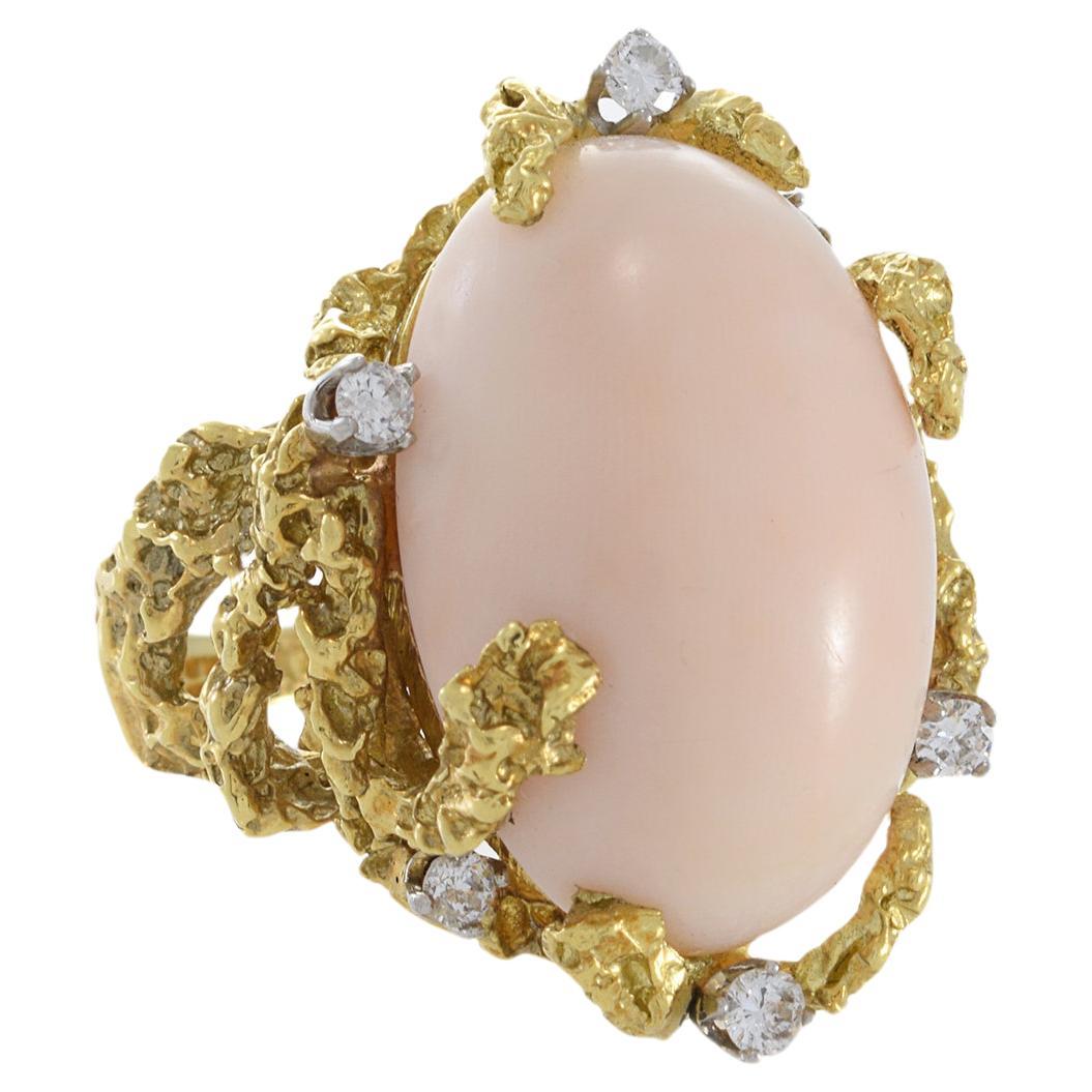 Retro Era 18KT Yellow Gold Angel Skin Coral And Diamond Ring For Sale