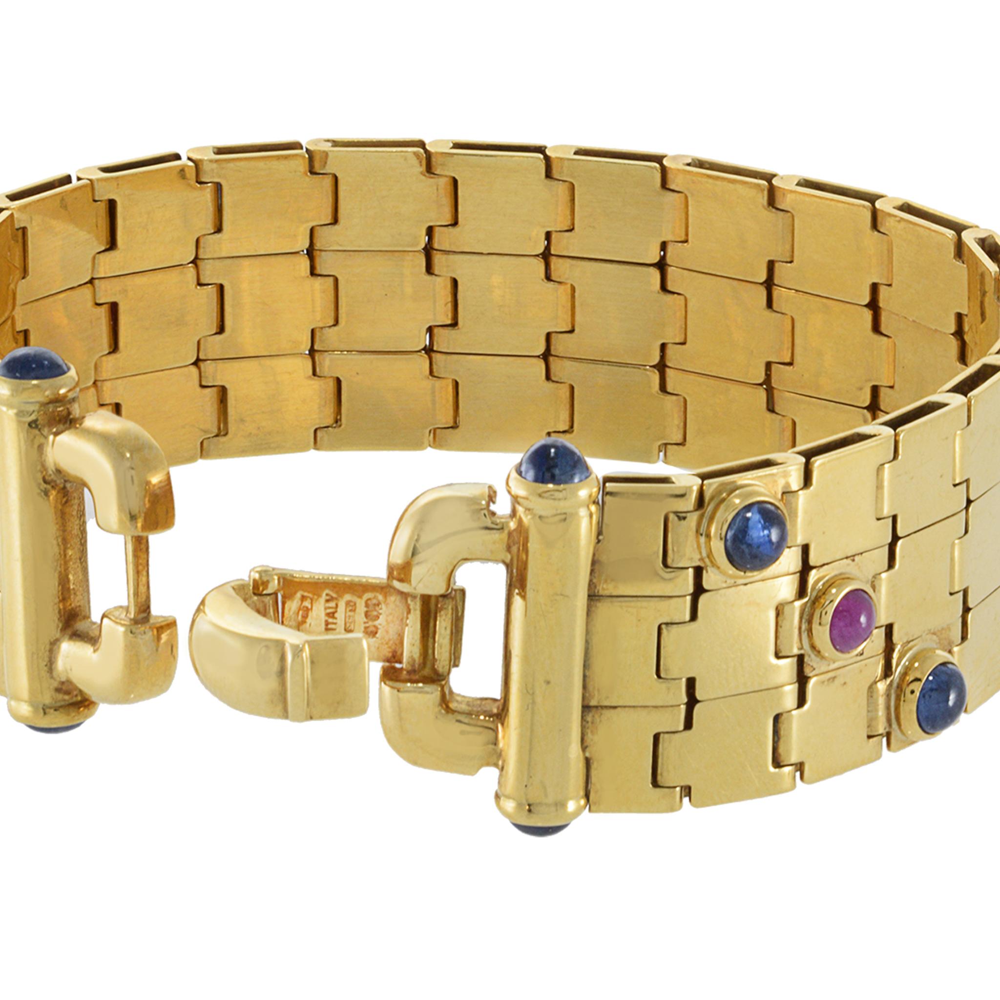 Bracciale d'epoca retrò in oro giallo 18KT con rubino cabochon e zaffiro blu In condizioni ottime a New York, NY