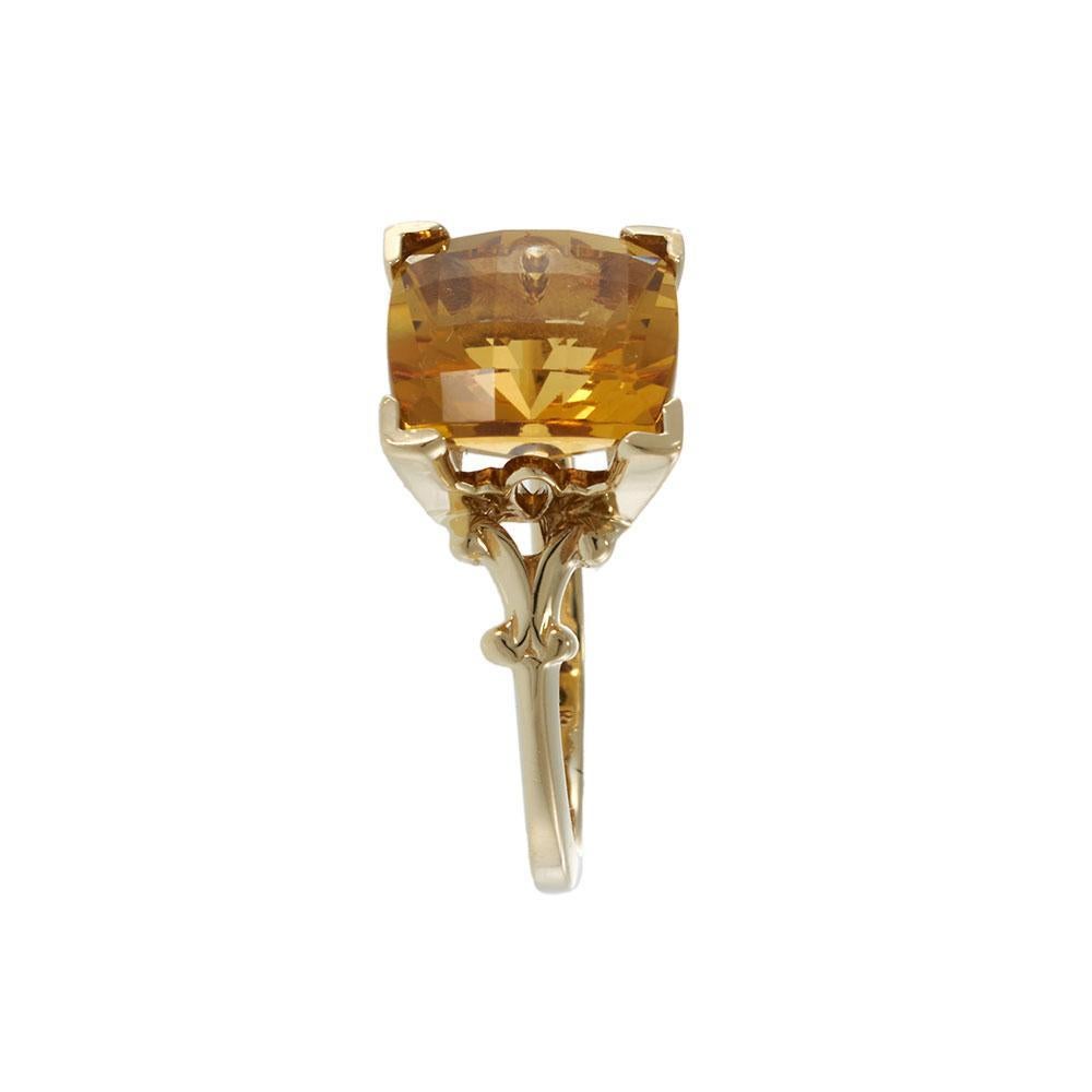 Retro Era Citrine Ring in 14KT Yellow Gold In Good Condition For Sale In New York, NY