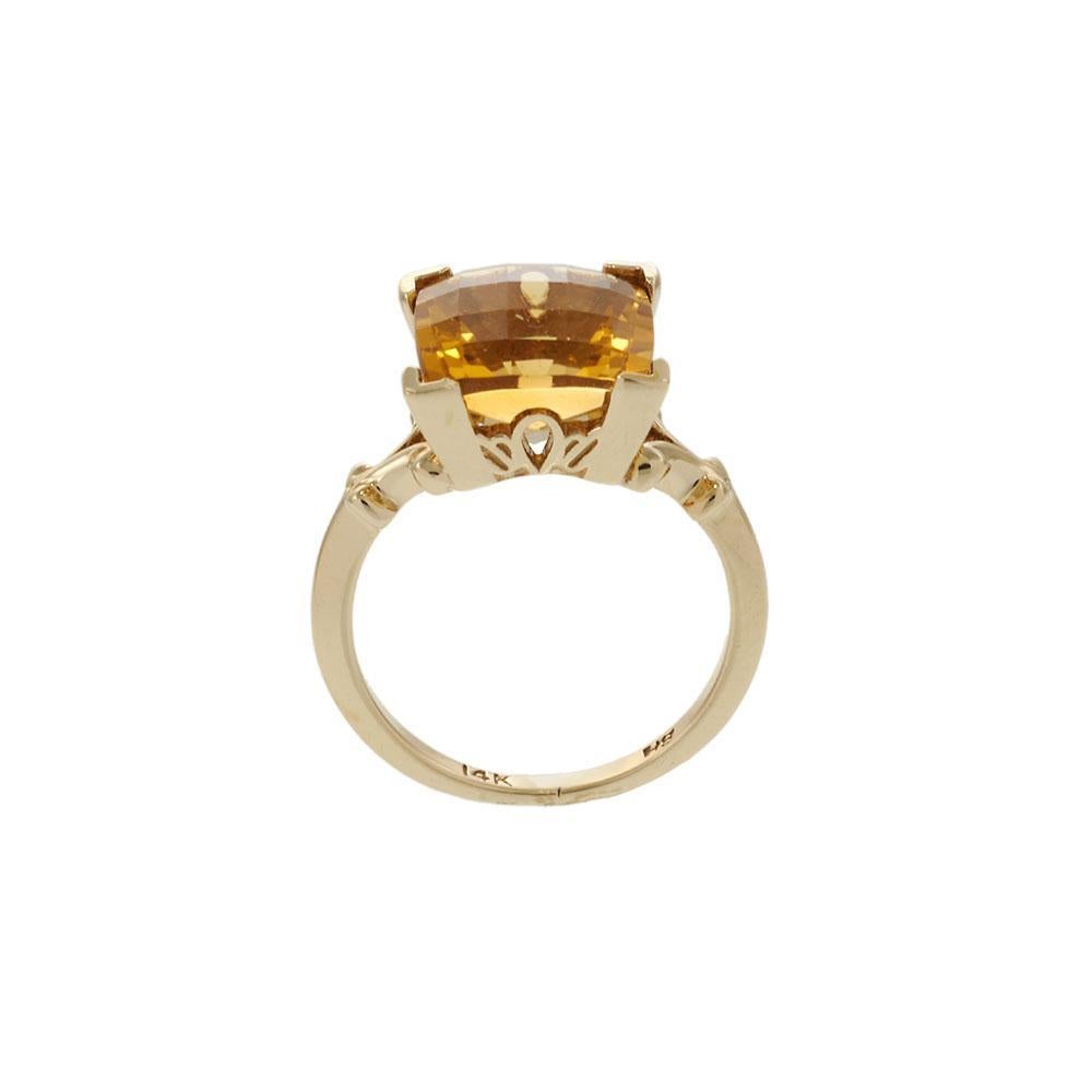 Retro Era Citrine Ring in 14KT Yellow Gold For Sale 1