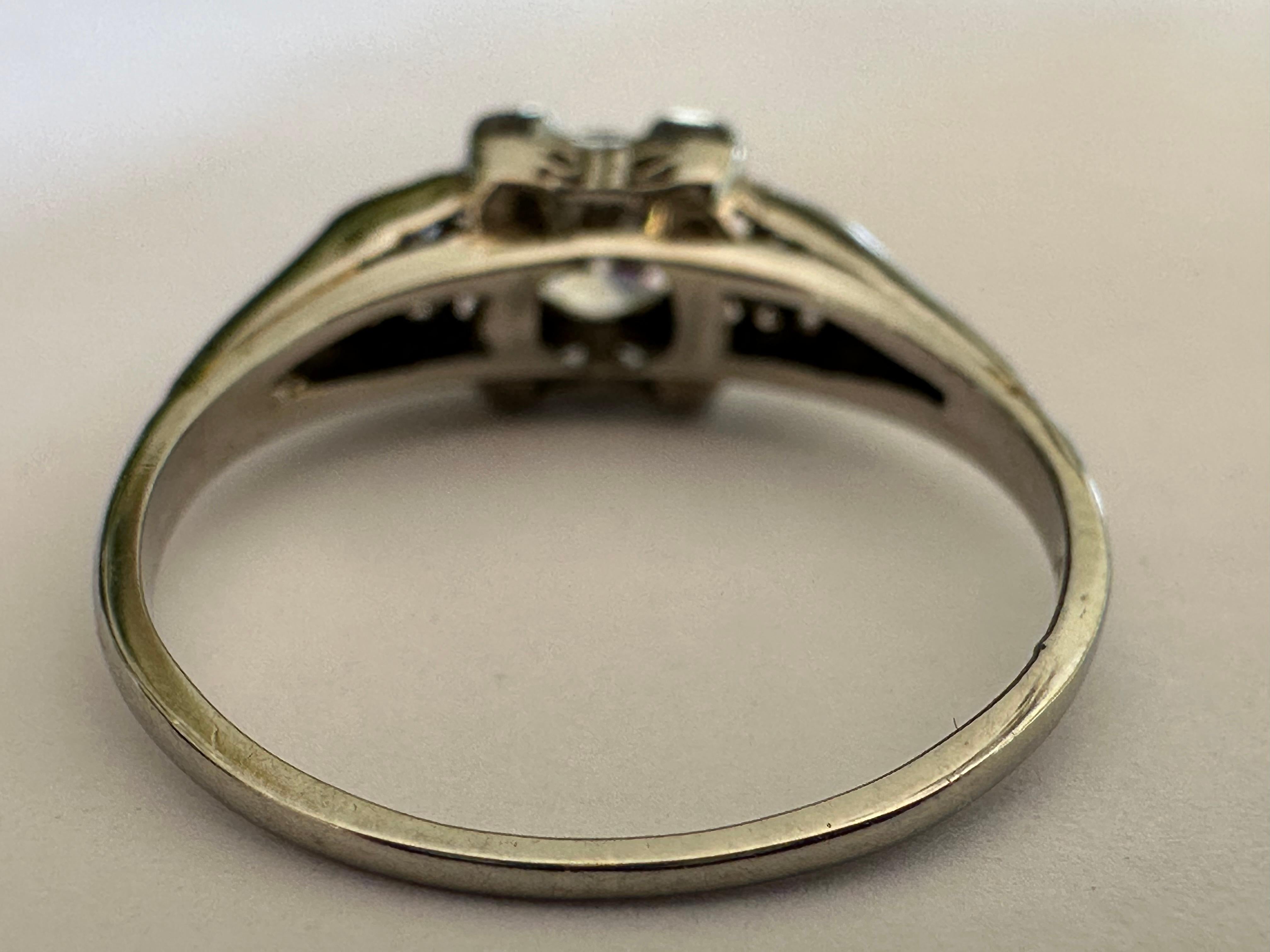 For Sale:  Retro Era Diamond Engagement Ring  5