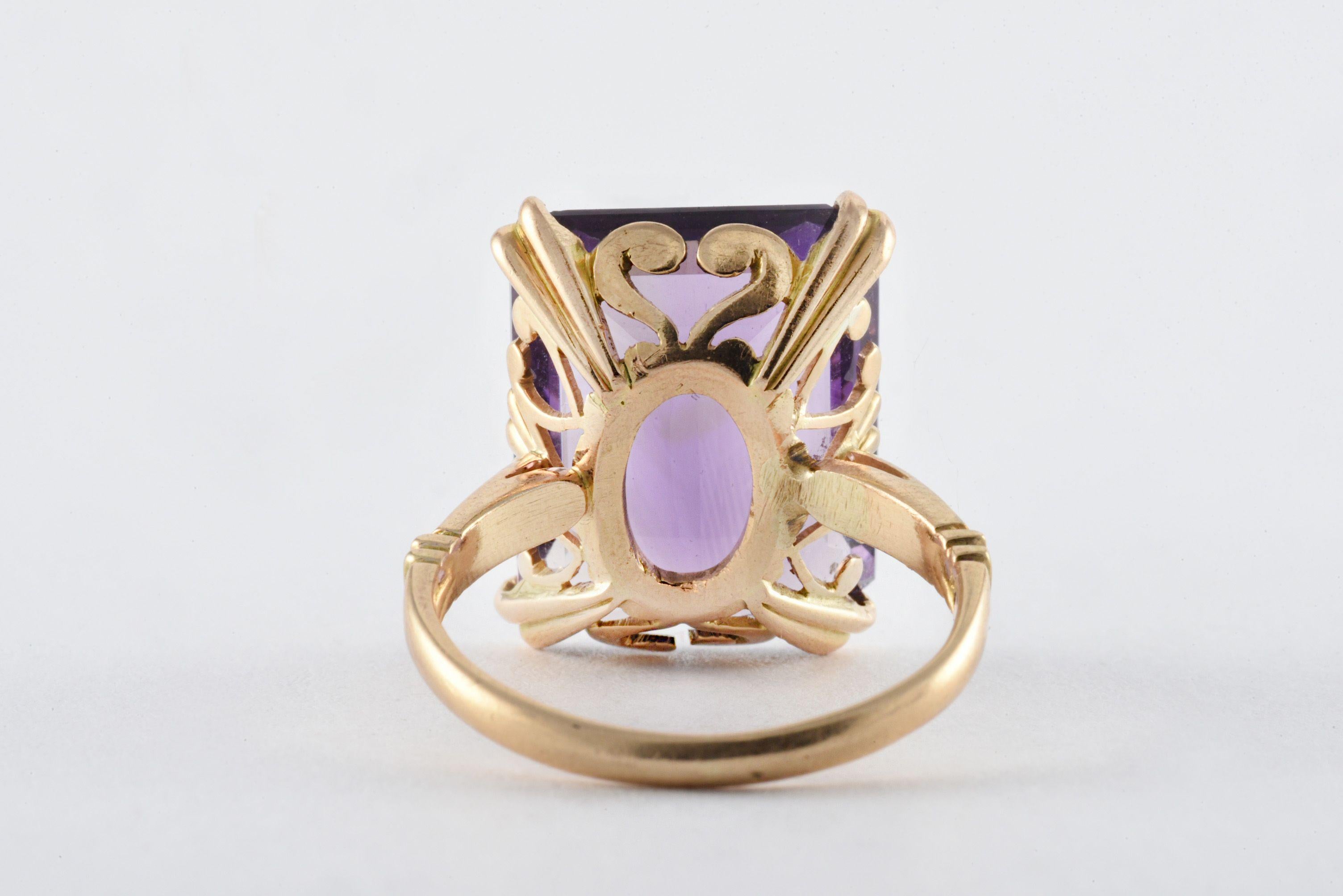 Großer Amethyst-Cocktailring aus der Retro-Ära (Smaragdschliff)