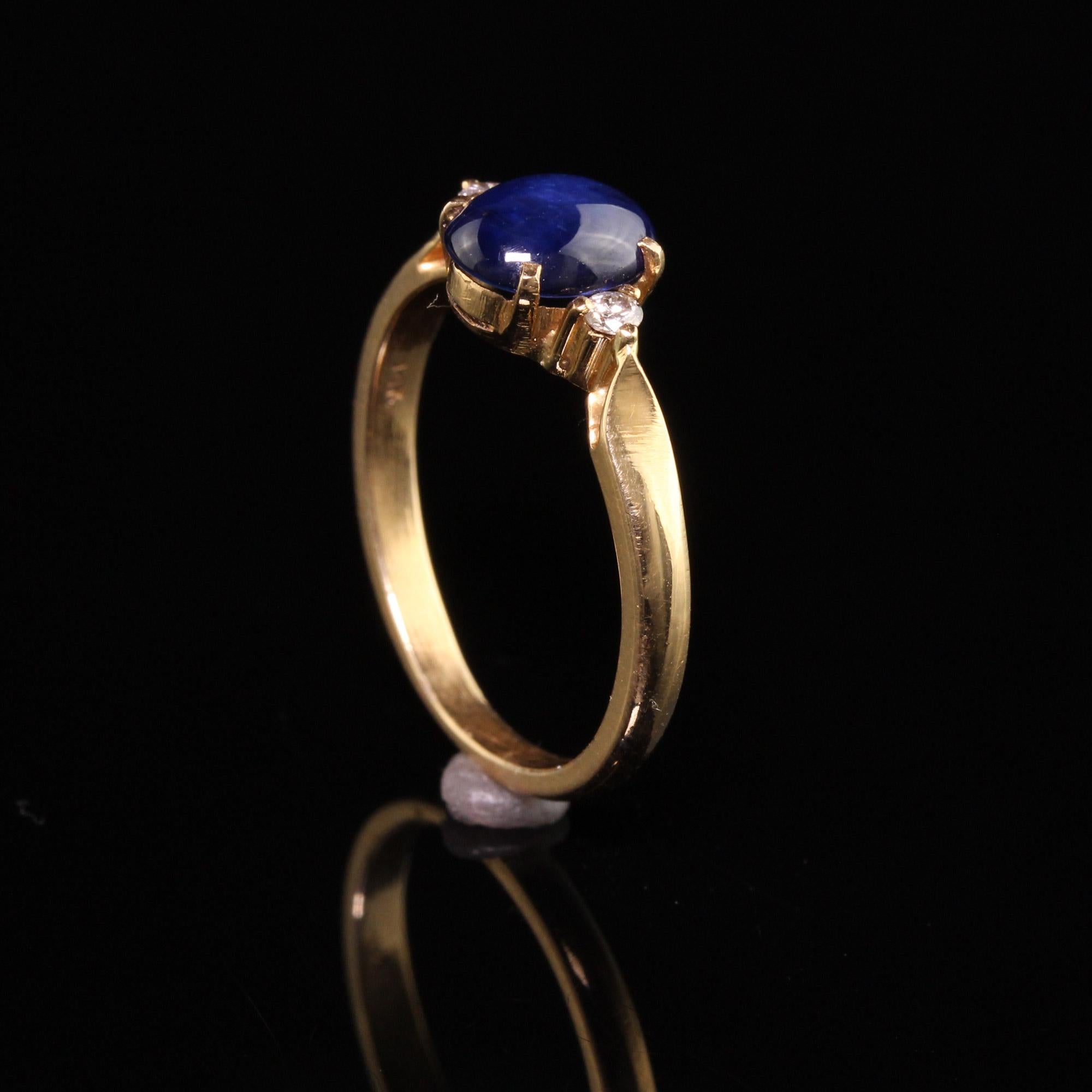 Retro Estate 18K Yellow Gold Cabochon Sapphire Diamond Ring In Good Condition For Sale In Great Neck, NY