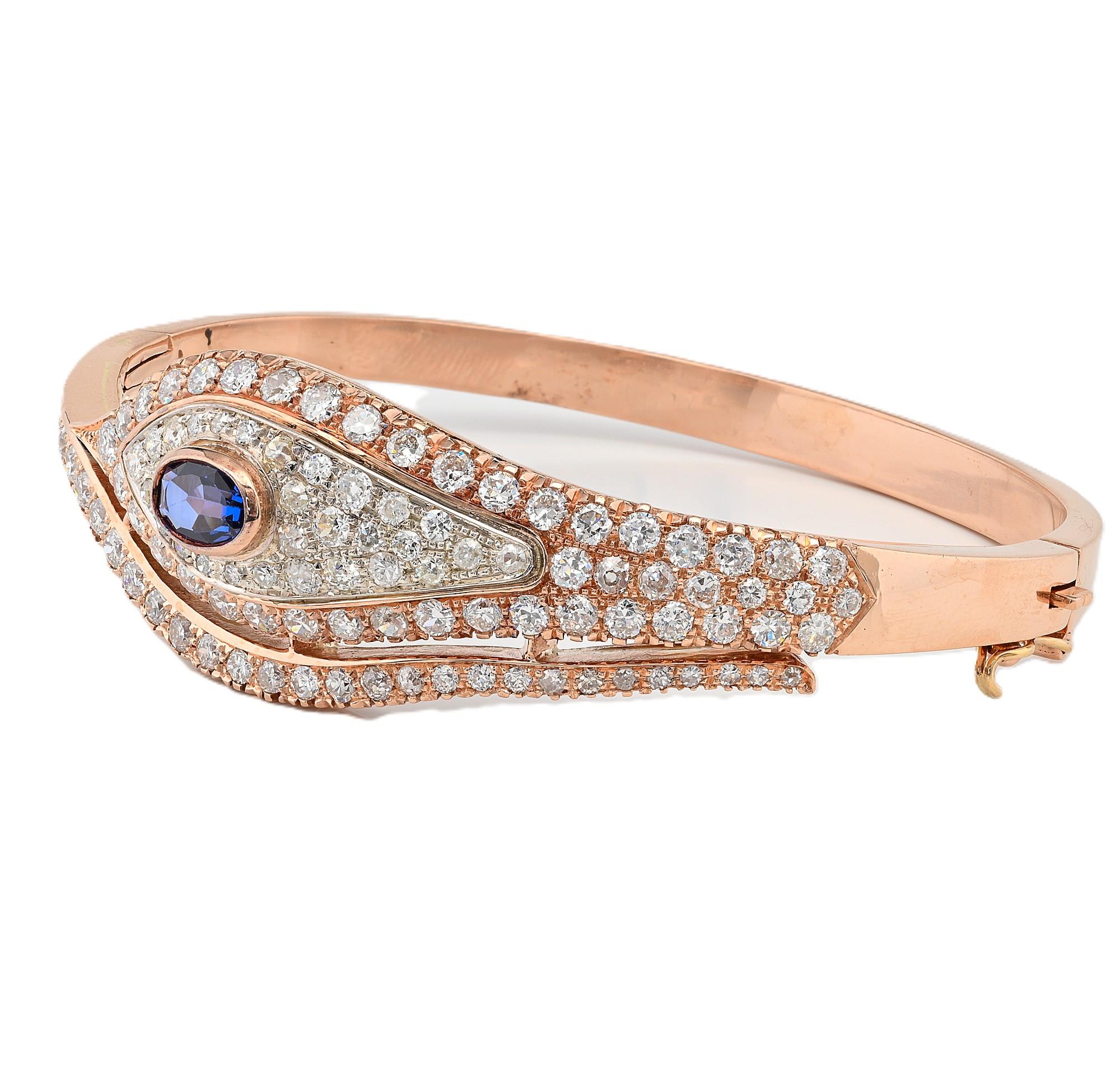 Women's Retro Evil Eye 1.10 Ct Verneuil Sapphire 4.90 Ct Diamond Rare Bangle  9 KT gold For Sale