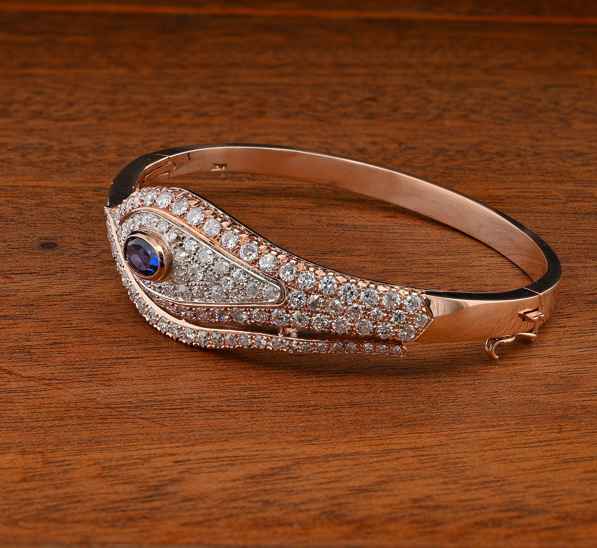 Retro Evil Eye 1.10 Ct Verneuil Sapphire 4.90 Ct Diamond Rare Bangle  9 KT gold For Sale 1