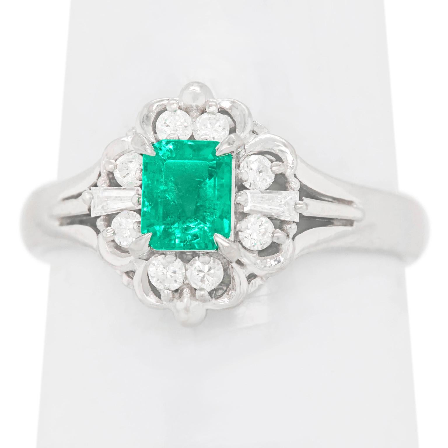 Retro 1950s Emerald and Diamond Ring For Sale 5