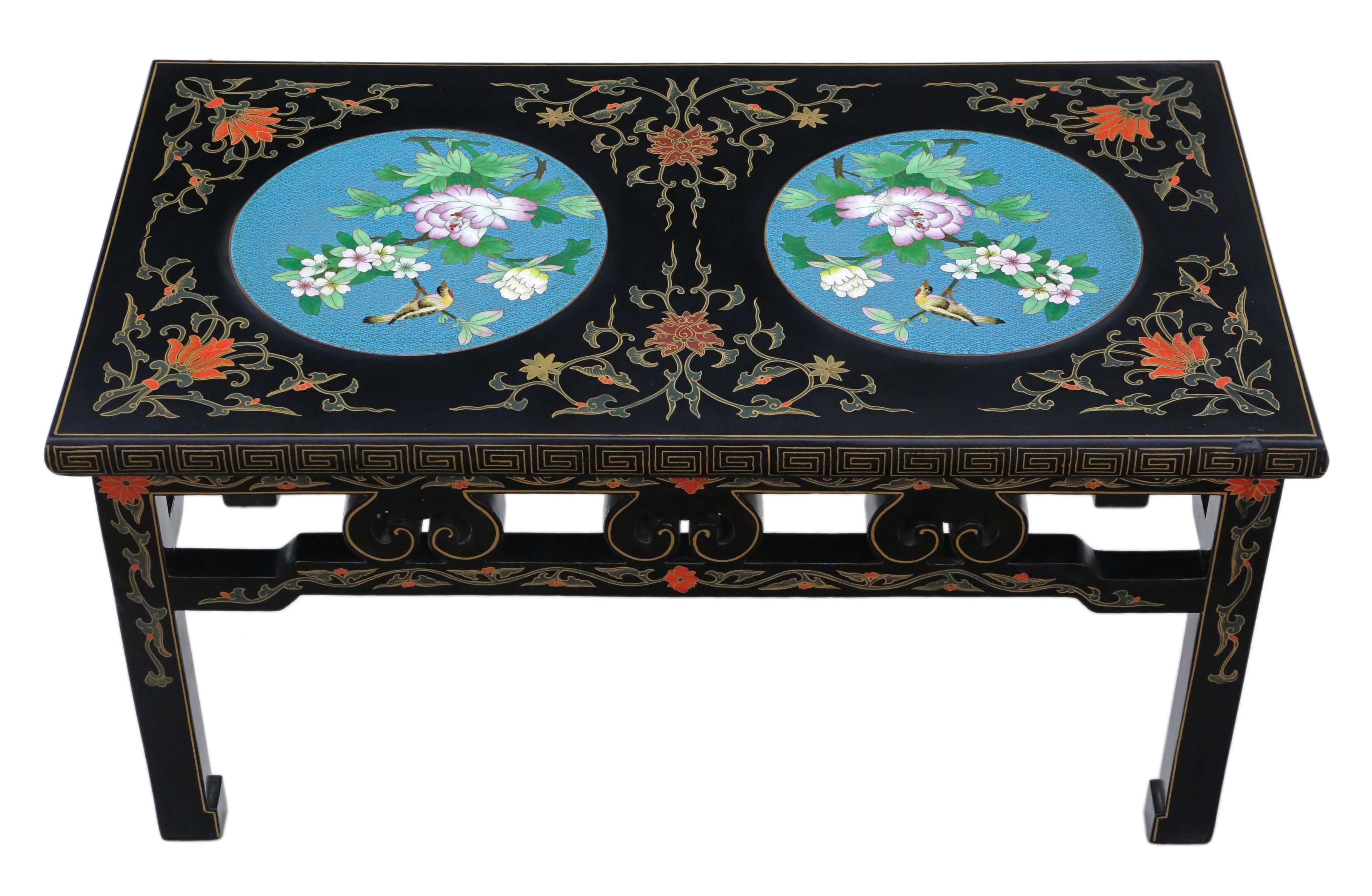 20th Century Retro Fine Quality Chinoiserie Chinese Decorated Black Lacquer Coffee Table For Sale