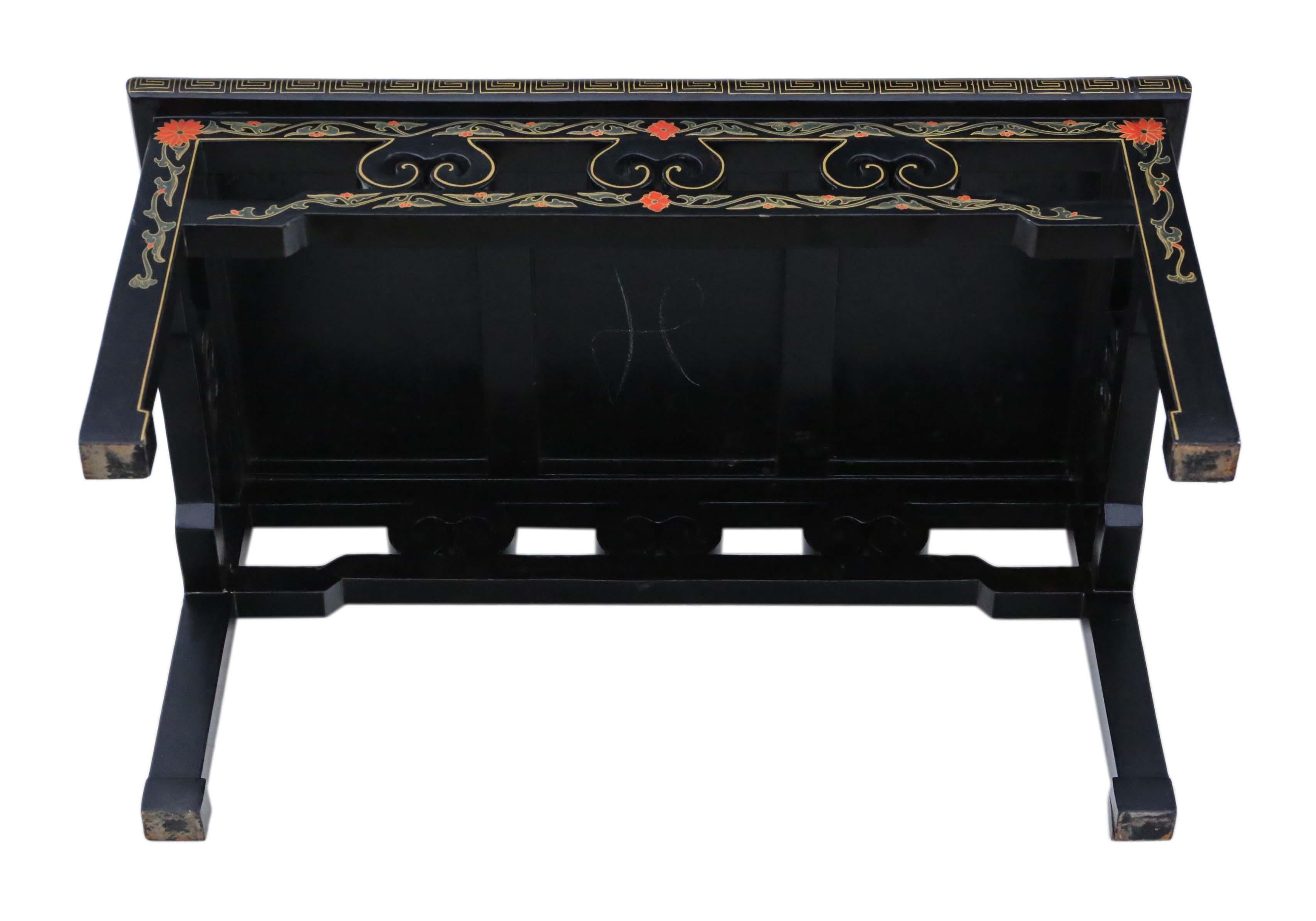 Retro Fine Quality Chinoiserie Chinese Decorated Black Lacquer Coffee Table For Sale 1
