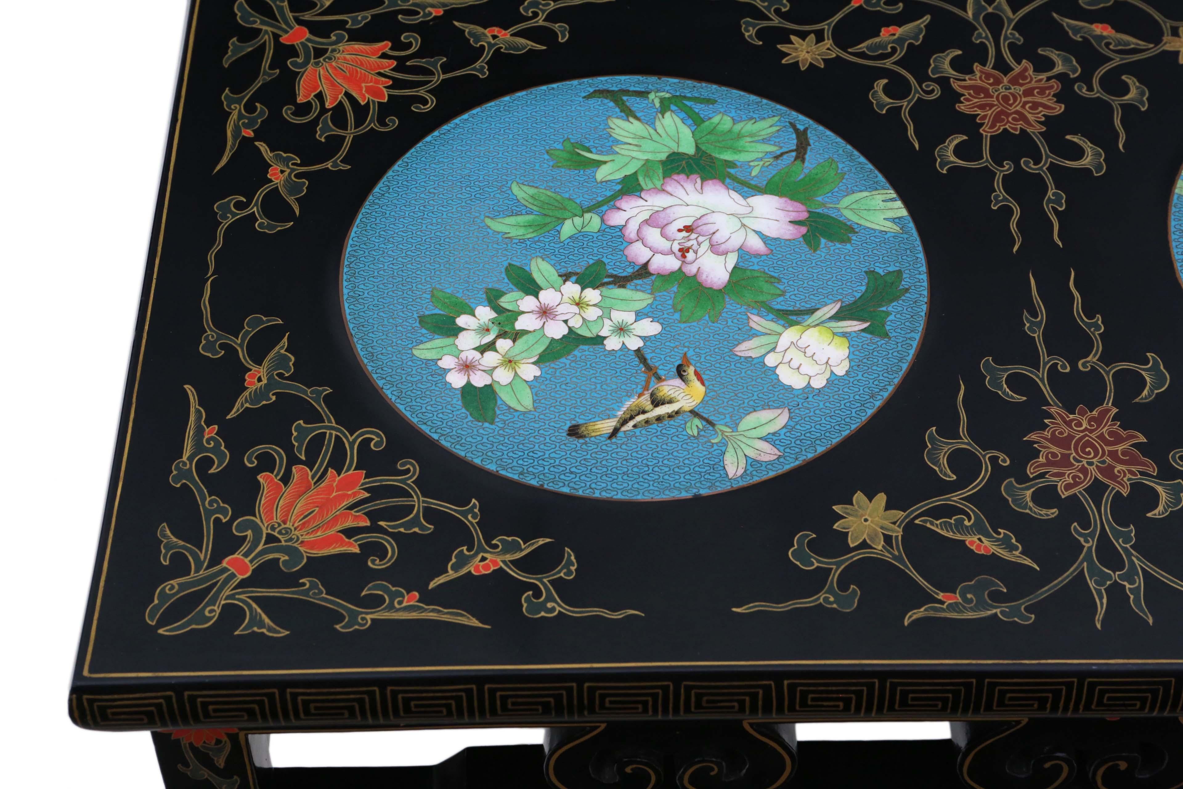 Retro Fine Quality Chinoiserie Chinese Decorated Black Lacquer Coffee Table For Sale 2