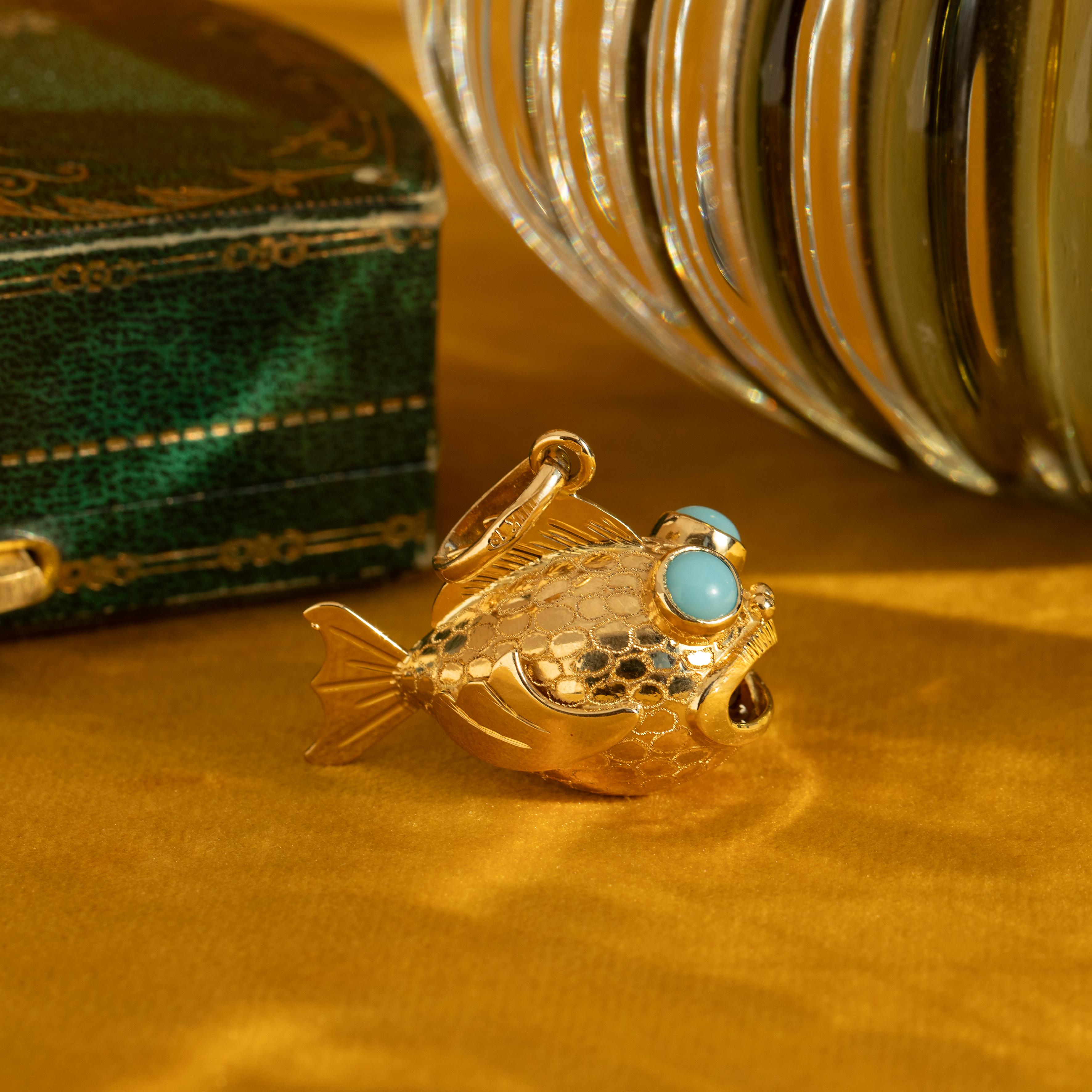 Retro Fish Charm, skurriler Anhänger aus der Mitte des Jahrhunderts, 14K Gelbgold im Angebot 3