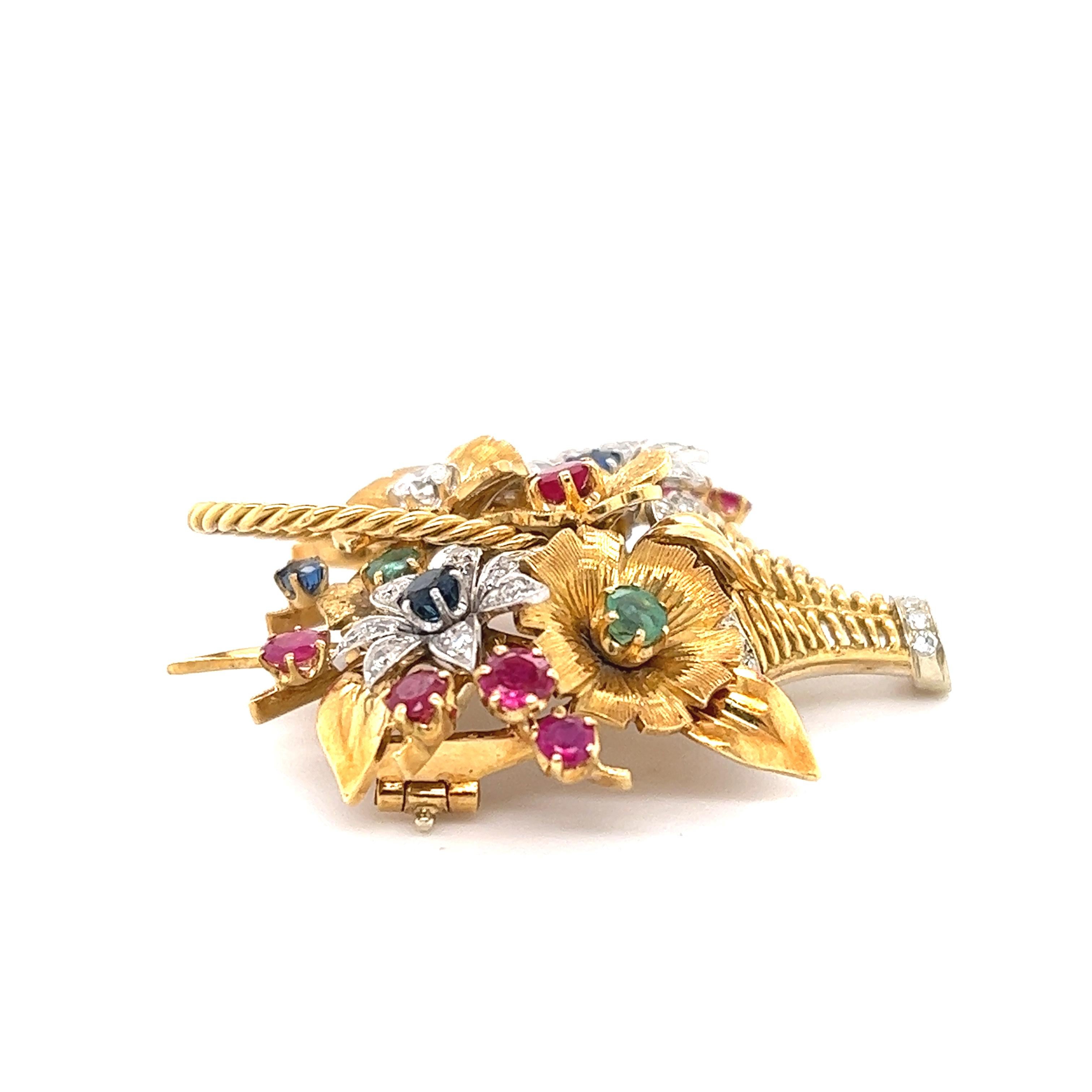 Retro Floral Bouquet Brooch 18k Yellow Gold Diamond Emerald Ruby & Sapphire In Excellent Condition For Sale In MIAMI, FL