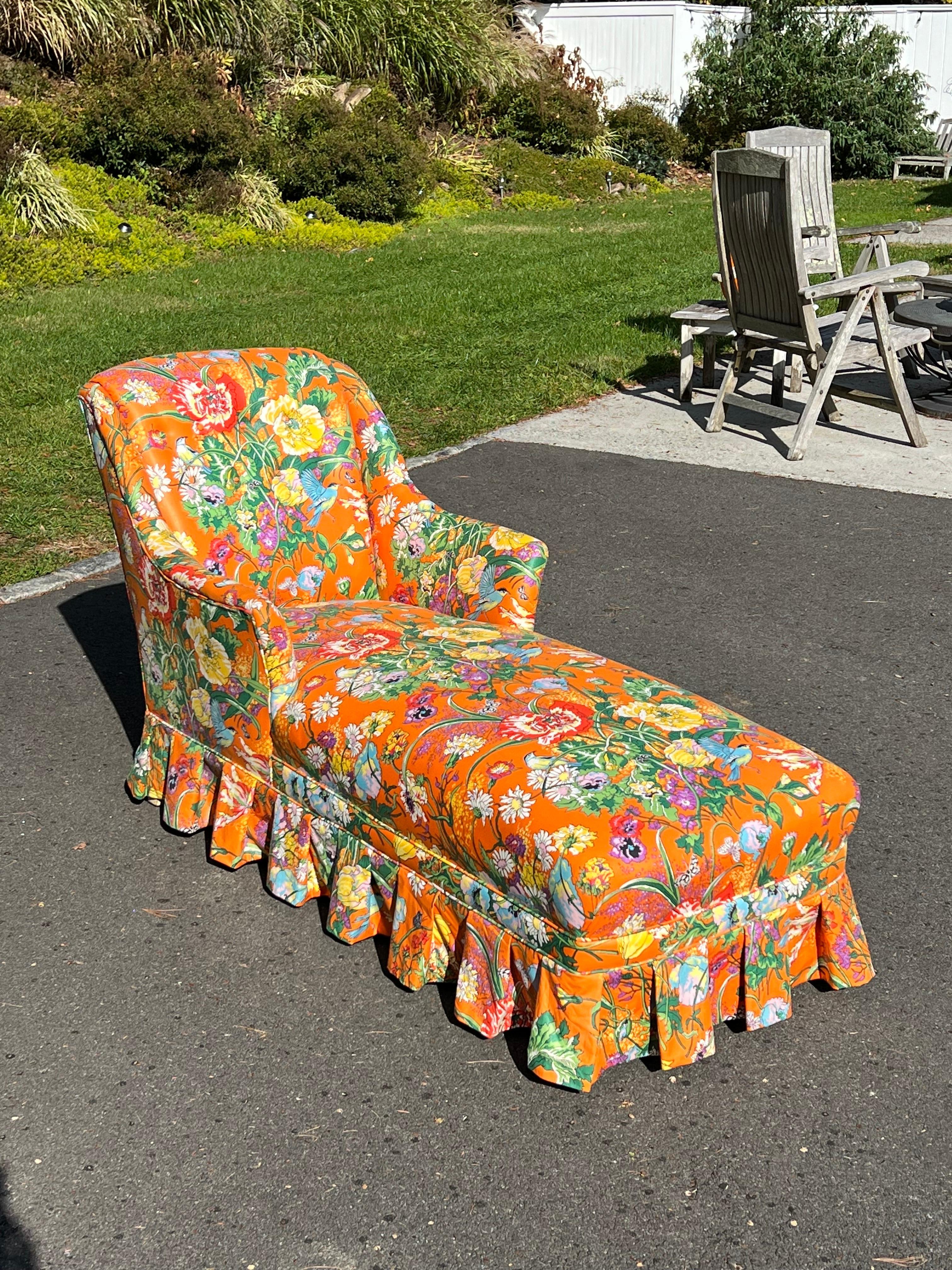 Retro Floral Chaise Lounge in Orange For Sale 1