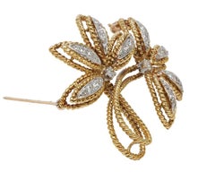 Retro Floral Design Brooch 18k Yellow Gold and Diamonds