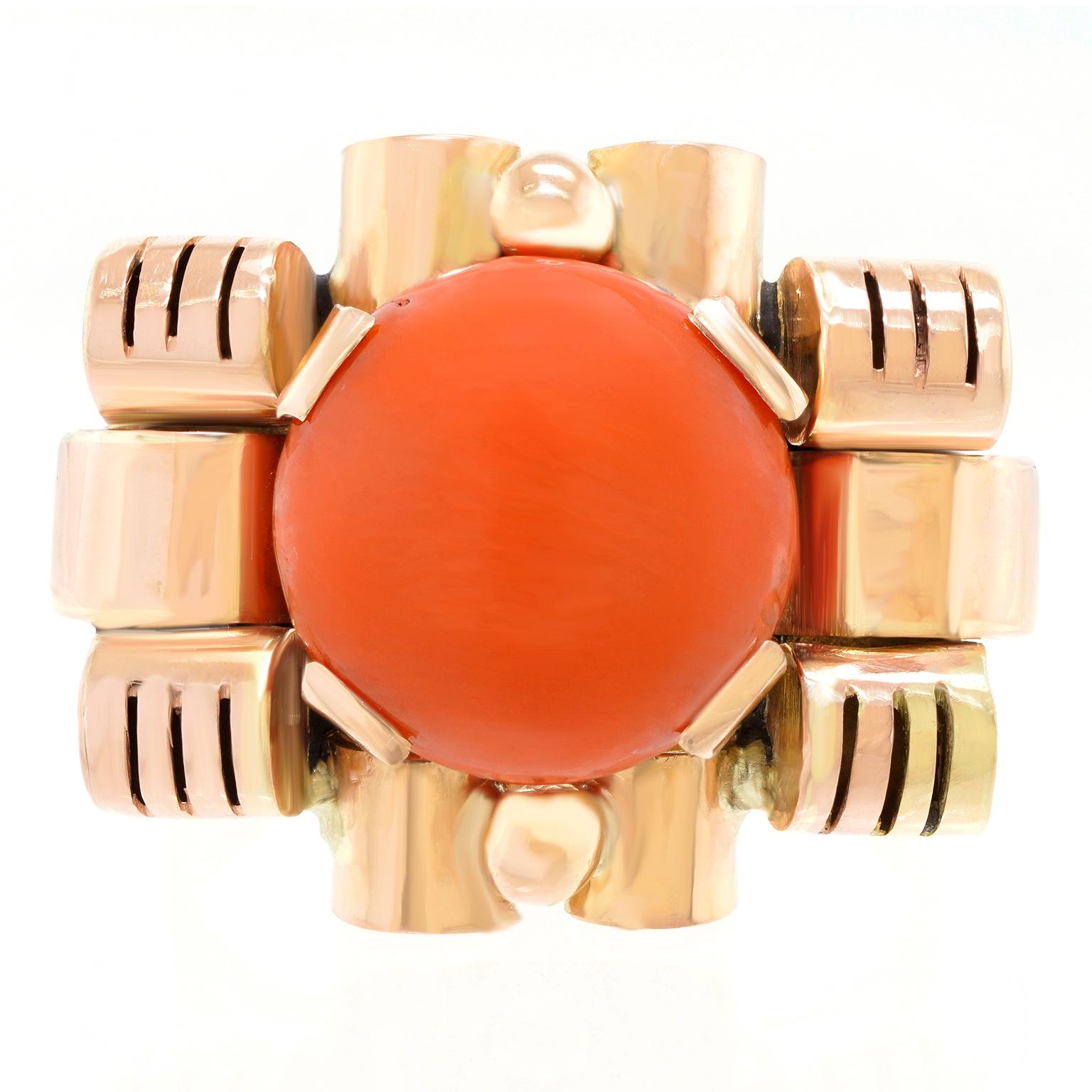 Taglio rotondo Anello di corallo retrò anni '40 in vendita