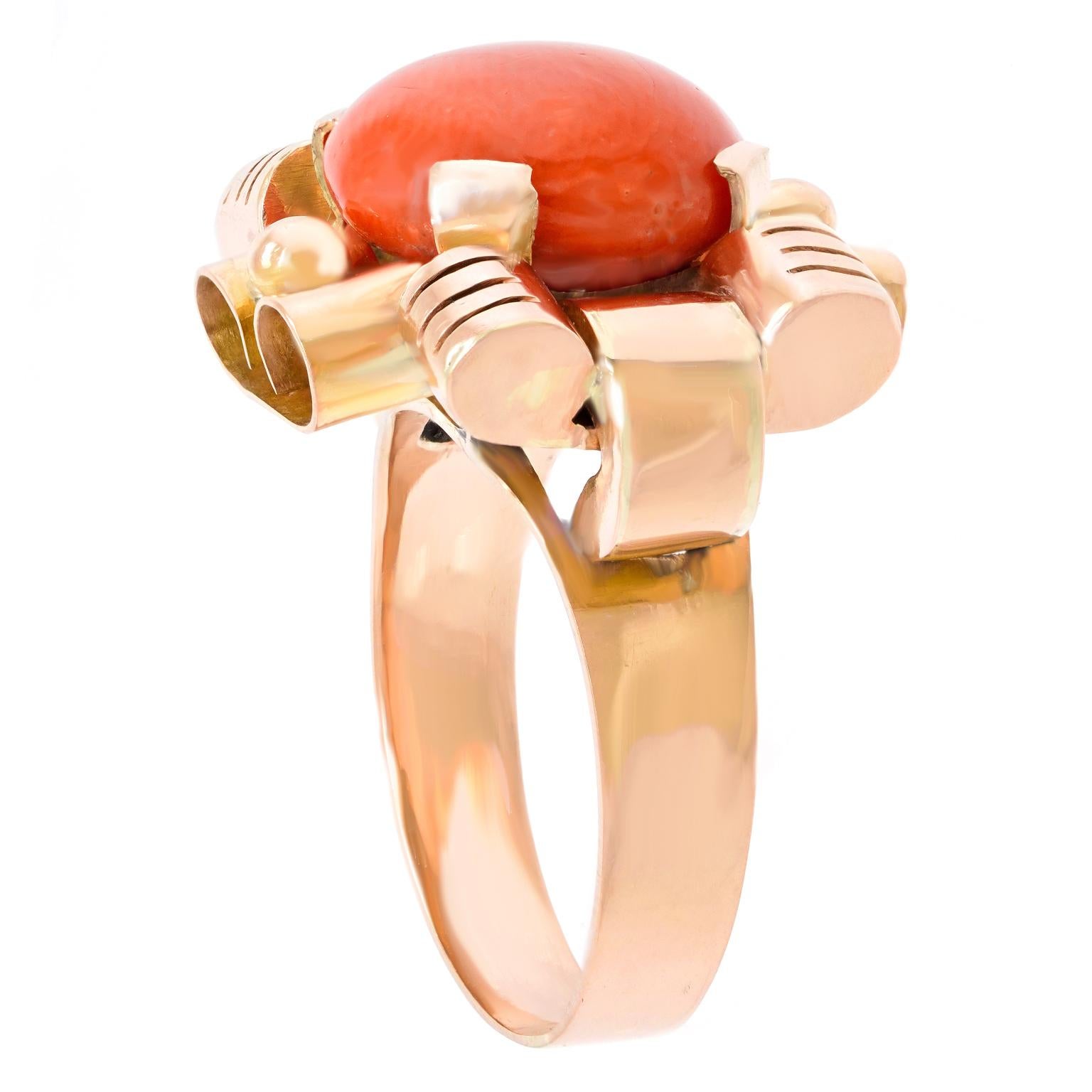 Anello di corallo retrò anni '40 in vendita 2