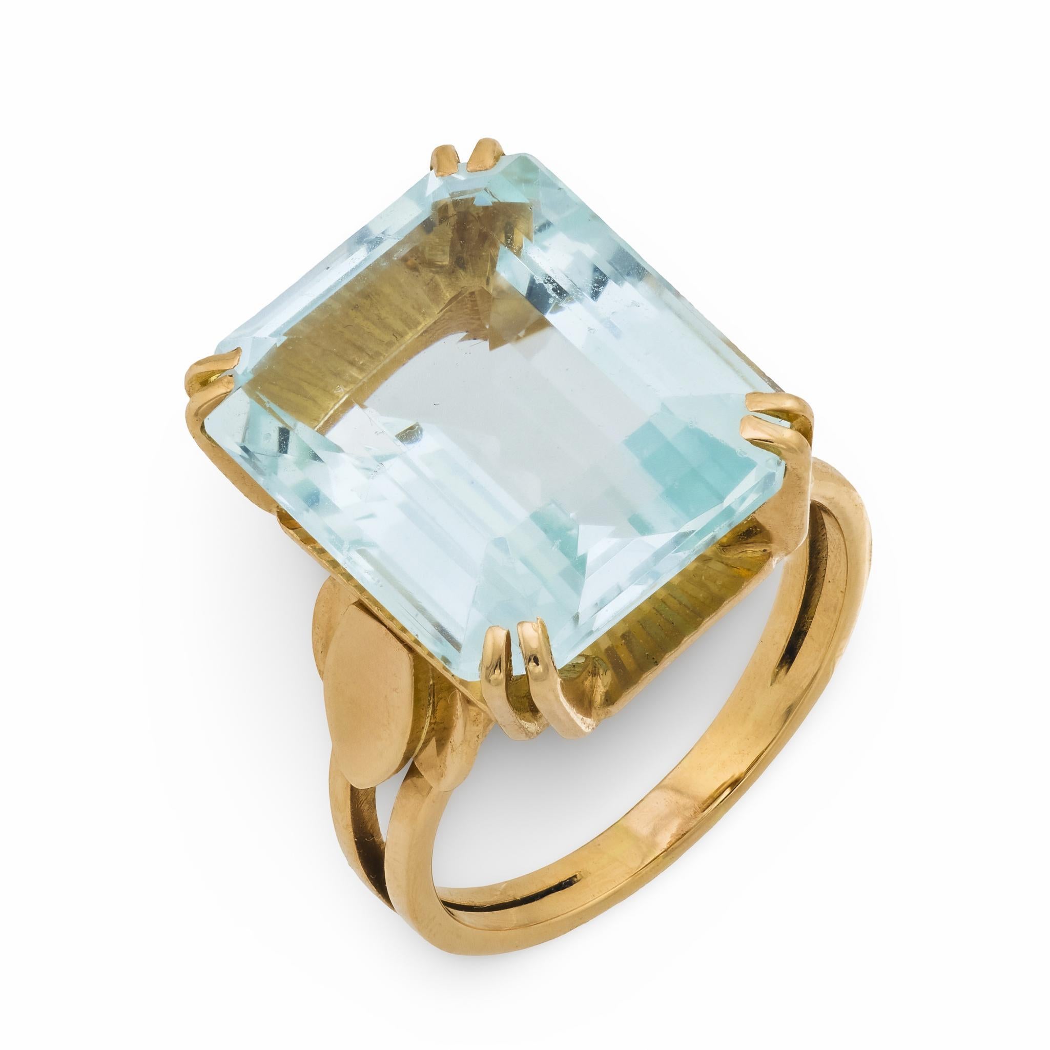 Anello cocktail francese retrò con acquamarina da 11,50 carati in oro rosa 18k