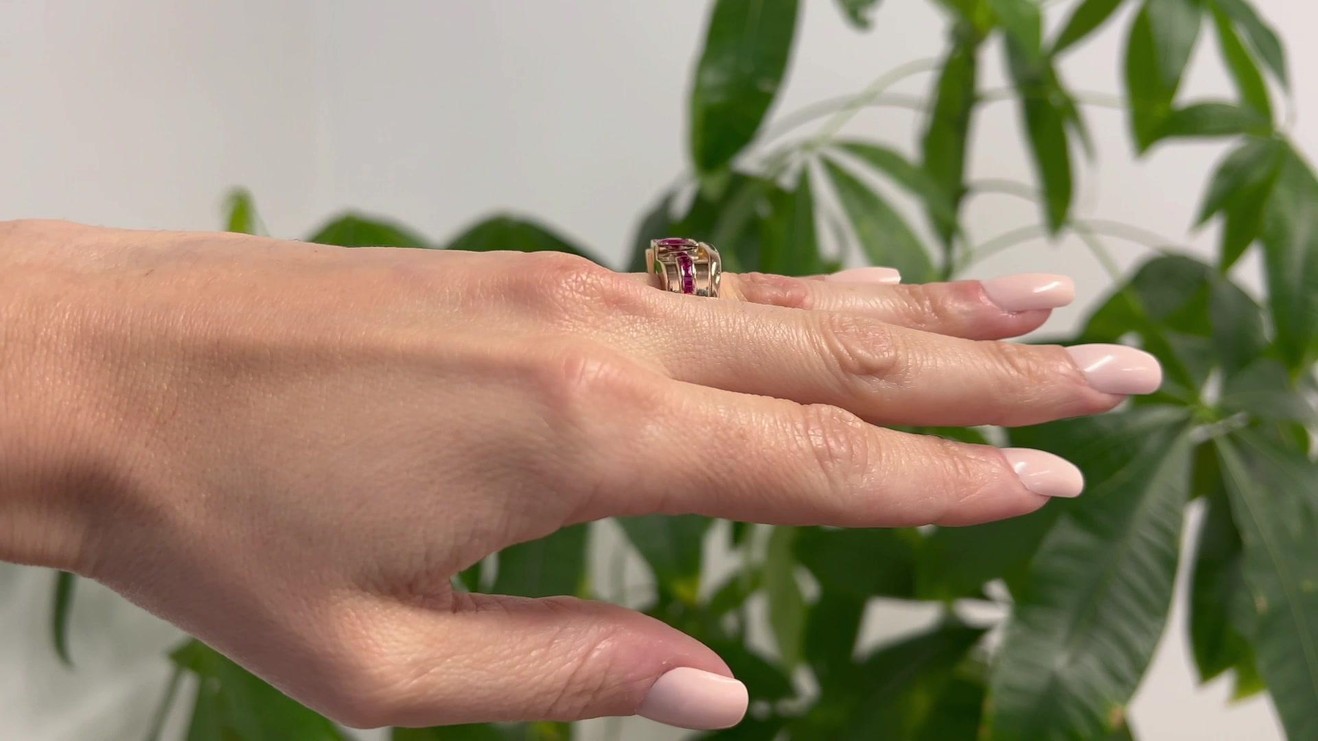Retro French 1.33 Carats Ruby 18 Karat Rose Gold Platinum Tank Ring In Good Condition In Beverly Hills, CA