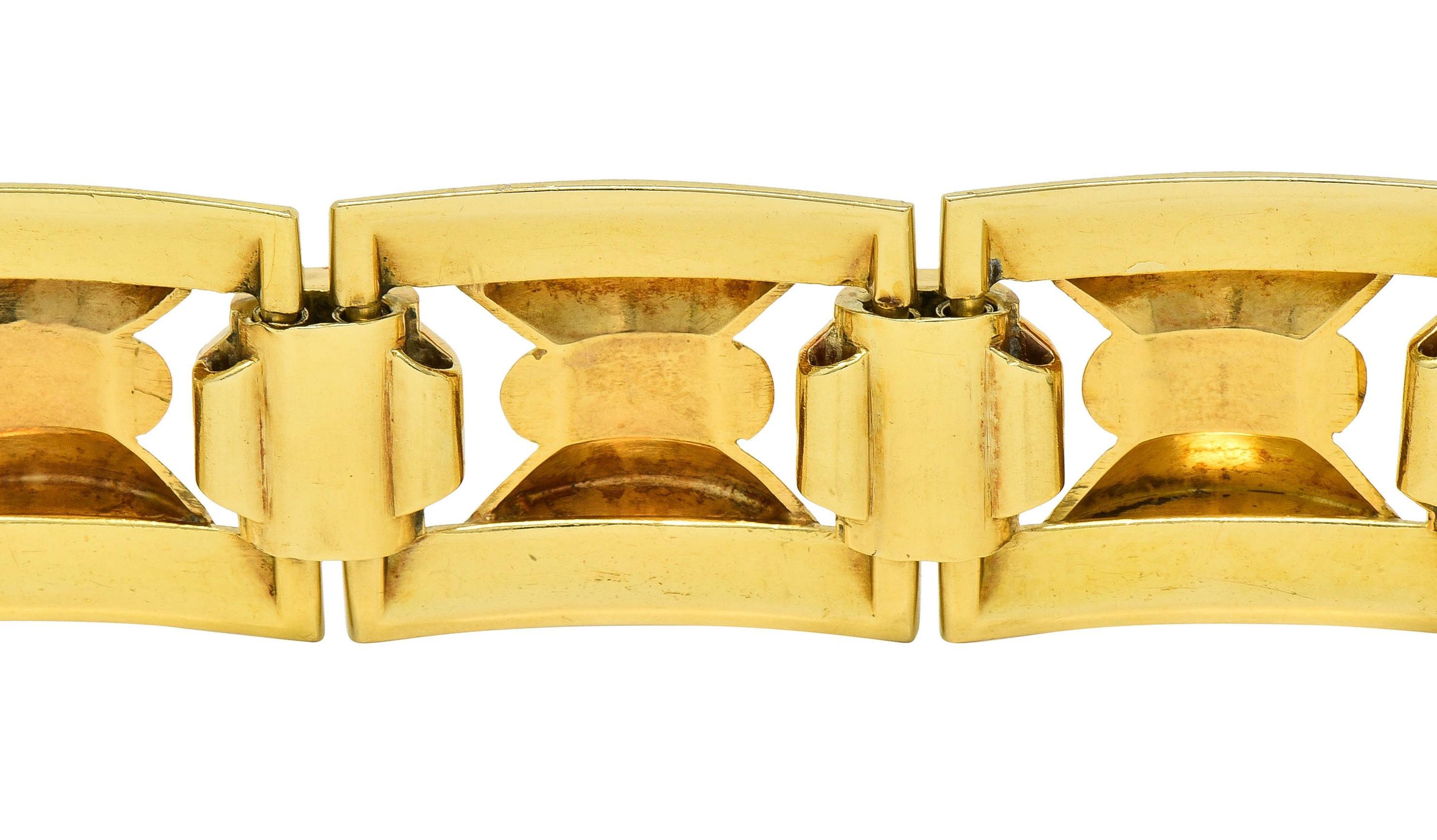 Retro French 18 Karat Two-Tone Gold Vintage Geometric Link Bracelet For Sale 4
