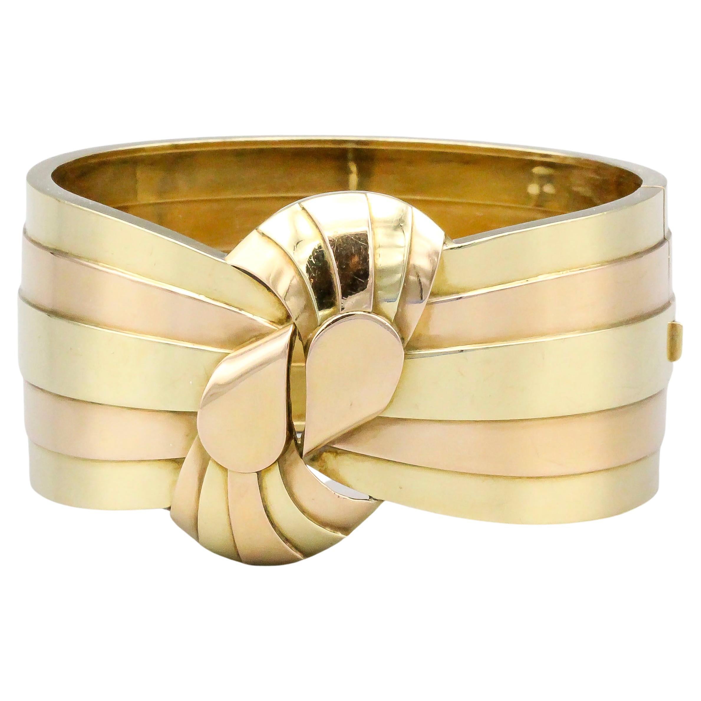 Bracelet jonc rétro français en or bicolore 18 carats en vente