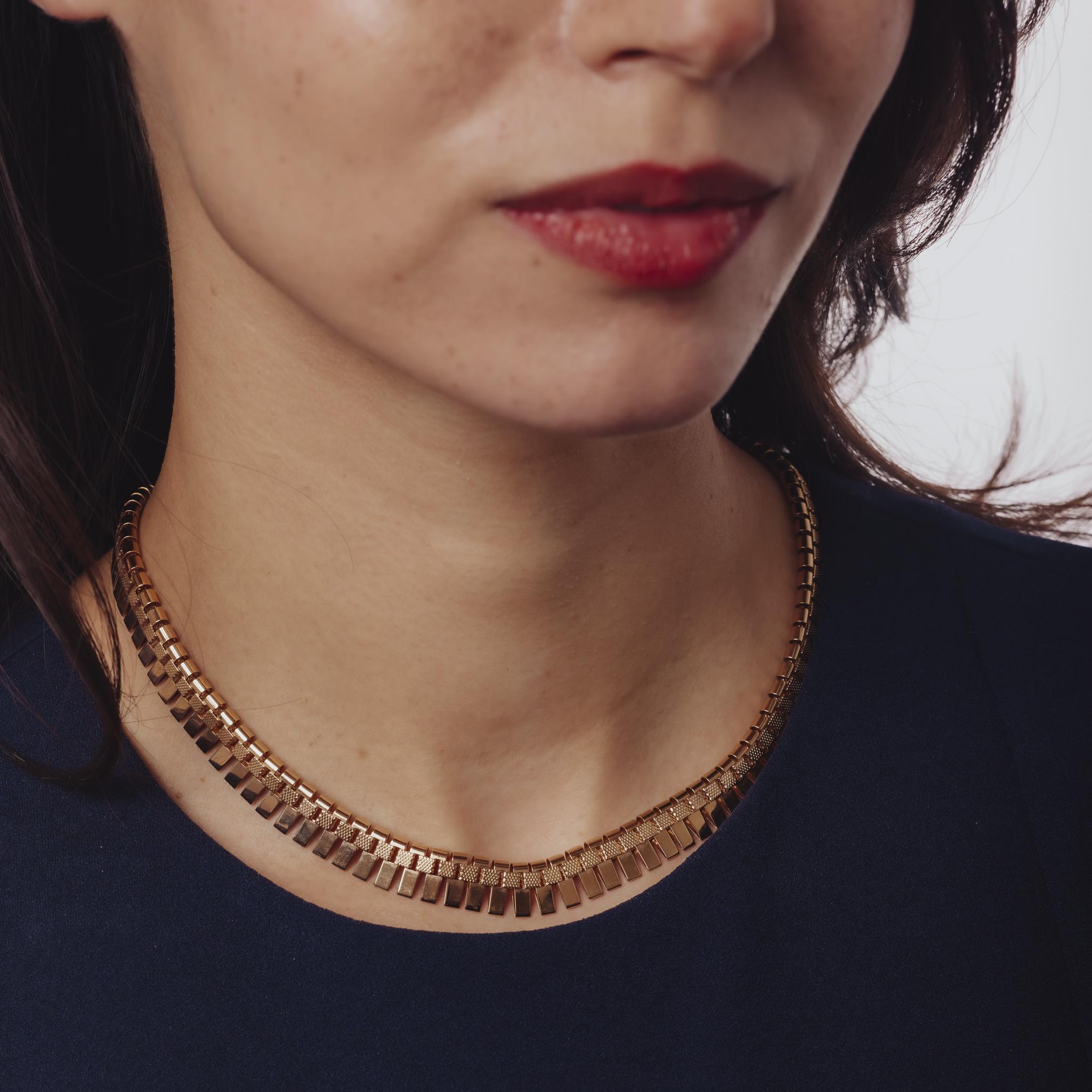 Collier rétro français en or jaune 18k Bon état - En vente à Beverly Hills, CA