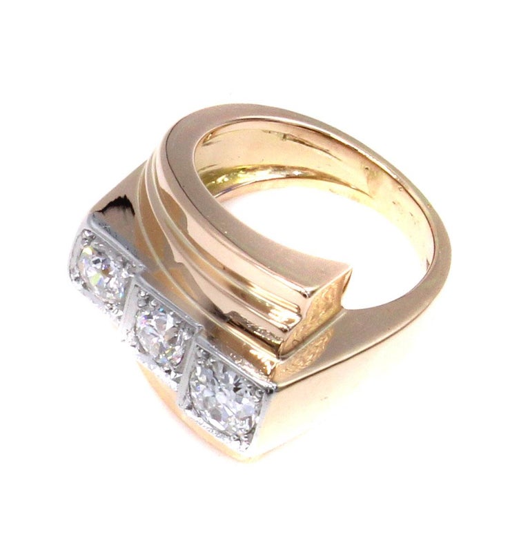 Retro French Platinum 18 Karat Gold Old European Cut Diamond Ring In Excellent Condition For Sale In New York, NY