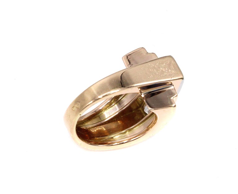 Retro French Platinum 18 Karat Gold Old European Cut Diamond Ring For Sale 2