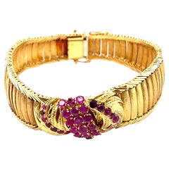 Vintage Retro French Ruby 18 Karat Gold Bracelet