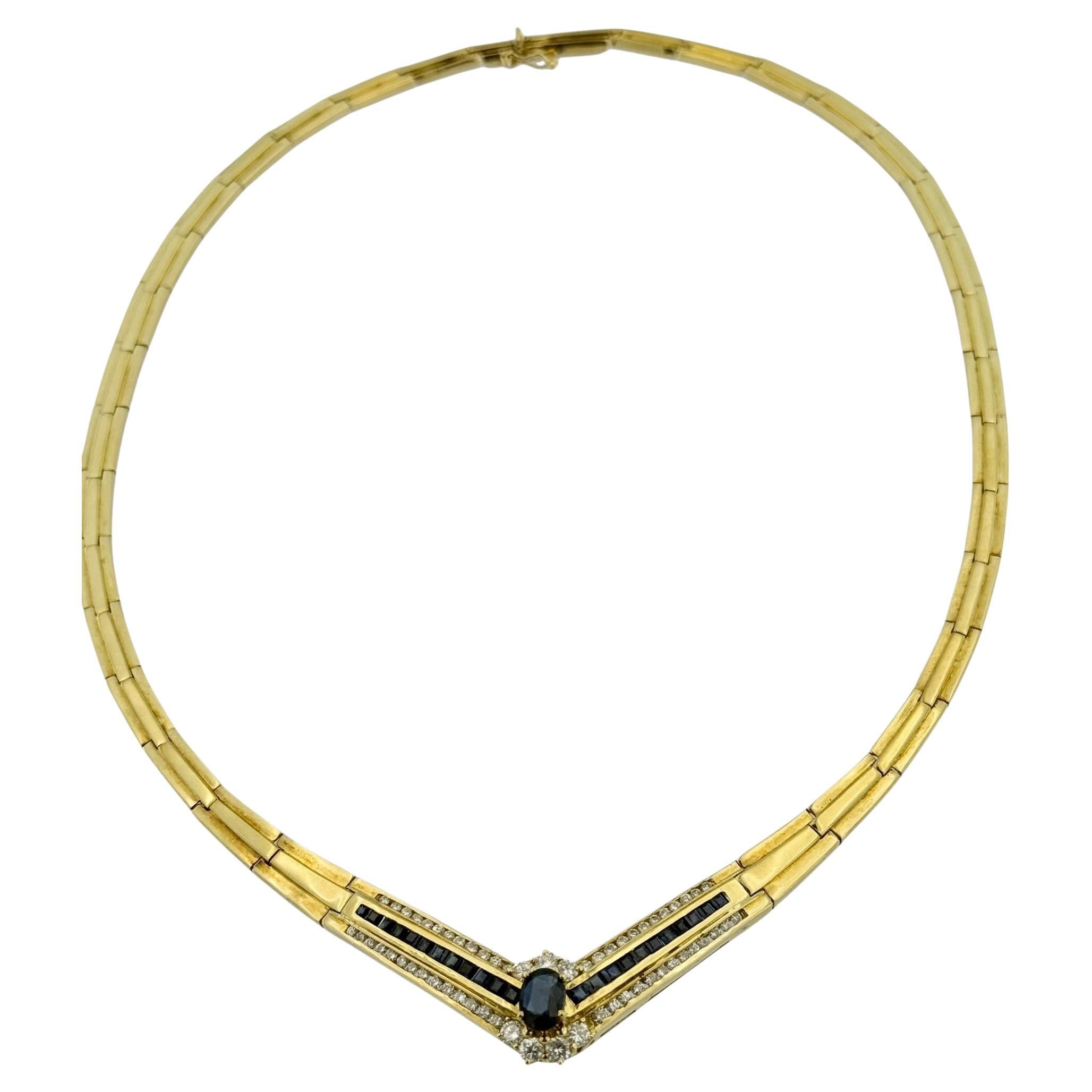 Collana girocollo retrò in oro giallo francese con diamanti e zaffiri naturali in vendita